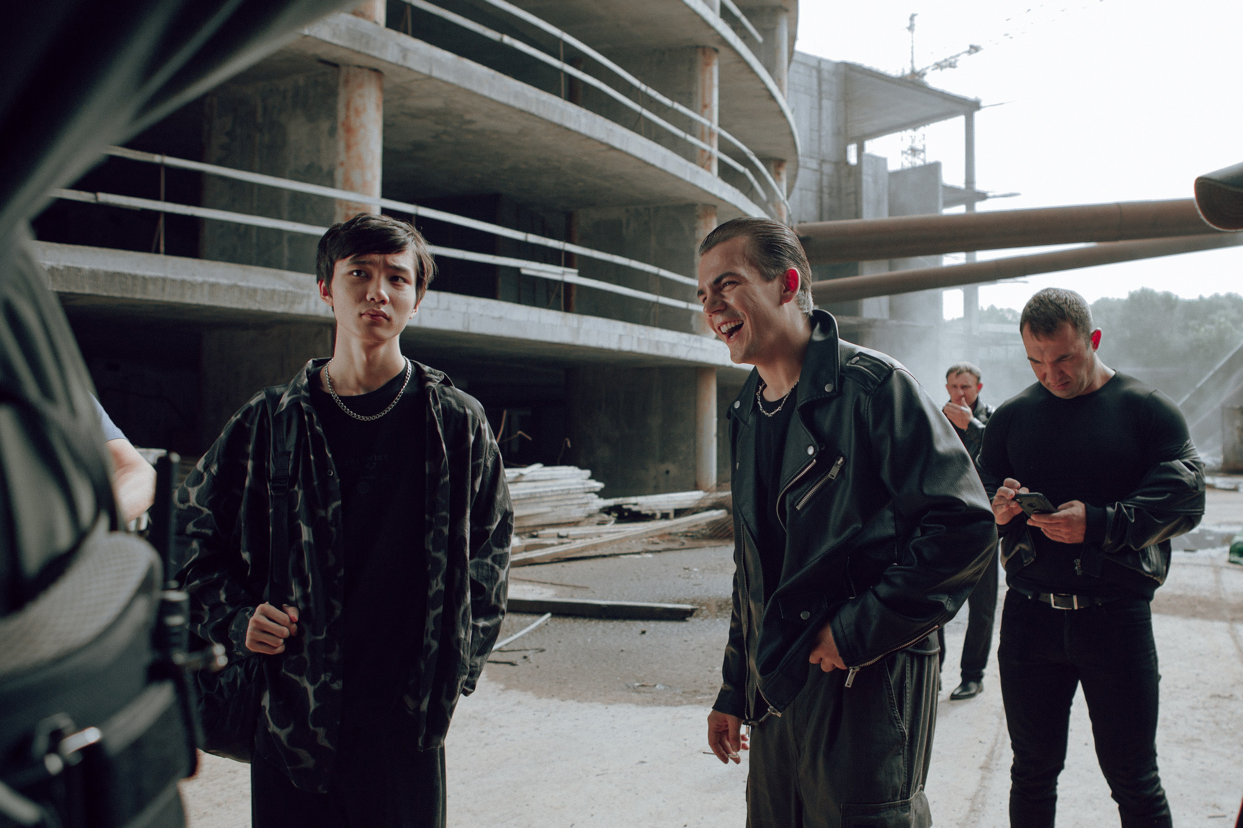 Саша против!