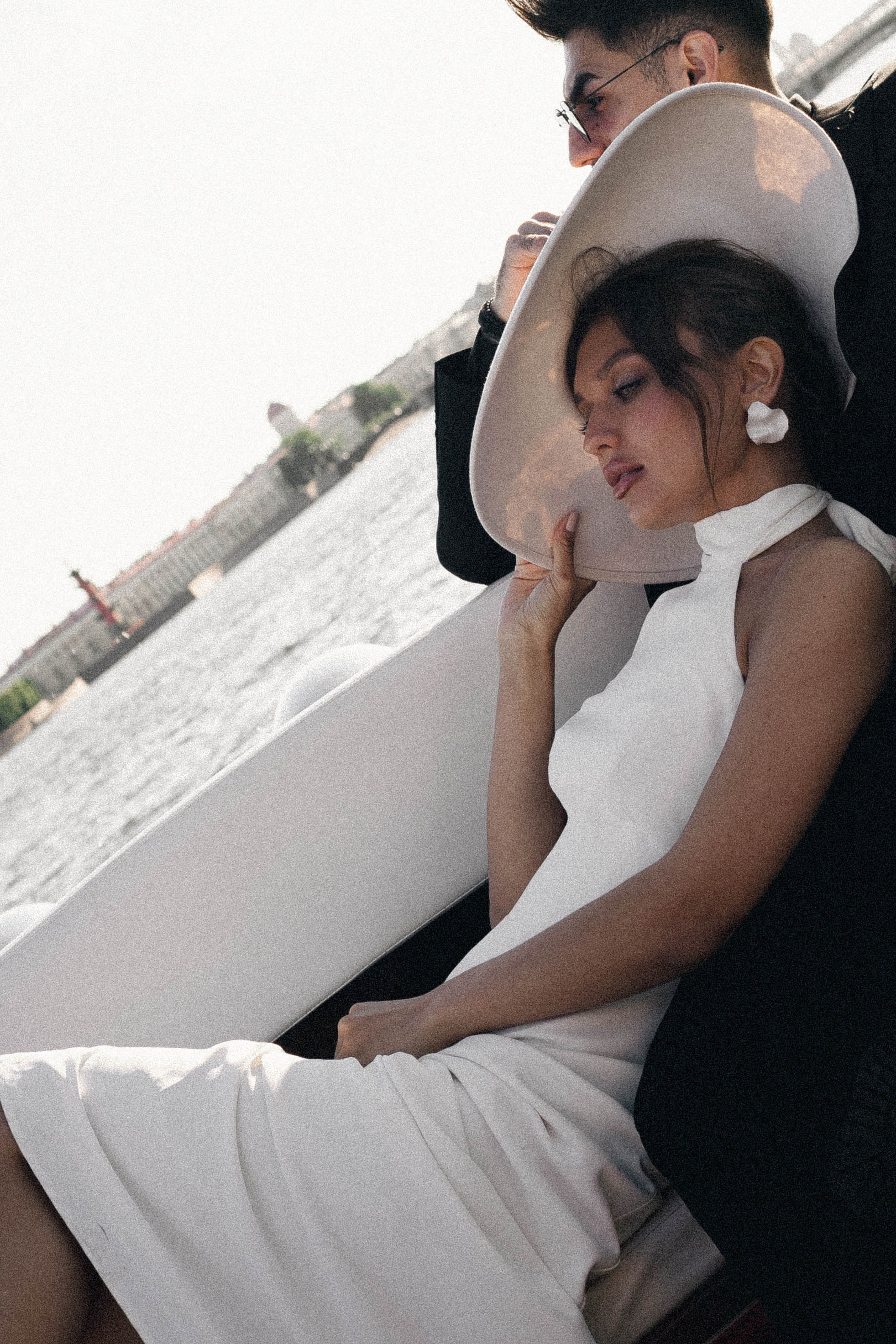 СВАДЕНБНАЯ СЬЕМКА НА КАТЕРЕ ПО КАНАЛАМ САНКТ-ПЕТЕРБУРГА И В АКВАТОРИИ НЕВЫ. Профессиональный фотограф, Санкт-Петербург — Виктория Богомолова