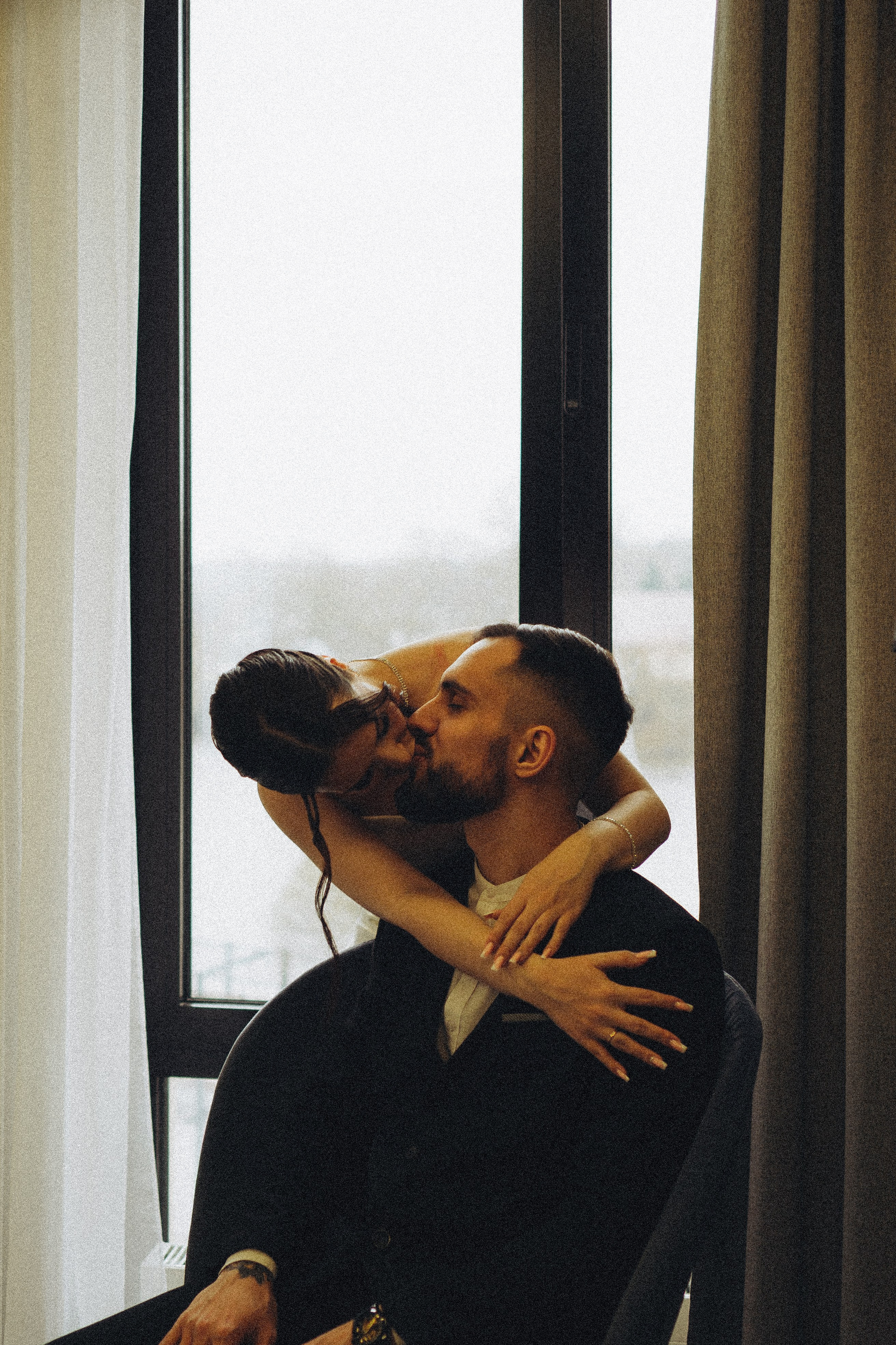 СВАДЕБНАЯ СЬЕМКА СБОРОВ ЖЕНИХА И НЕВЕСТЫ В ОТЕЛЕ И ТАКЖЕ ФОТОСЕССИИЯ В ОТЕЛЕЕ МЕГАПОЛИС БРЯНСК. Профессиональный фотограф, Санкт-Петербург — Виктория Богомолова