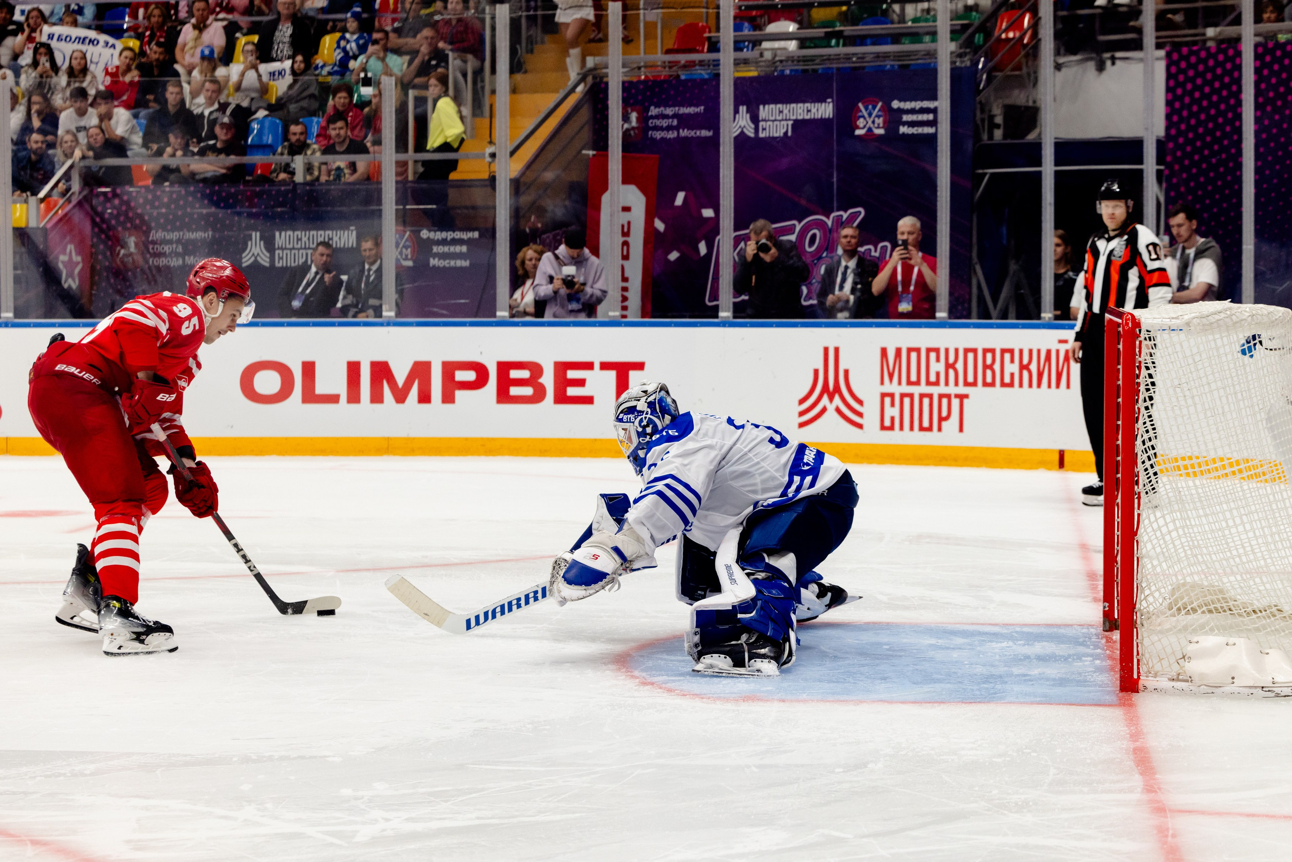 Кубок мэра Москвы по хоккею 2024. Виктория Зудина — фотограф в Москве