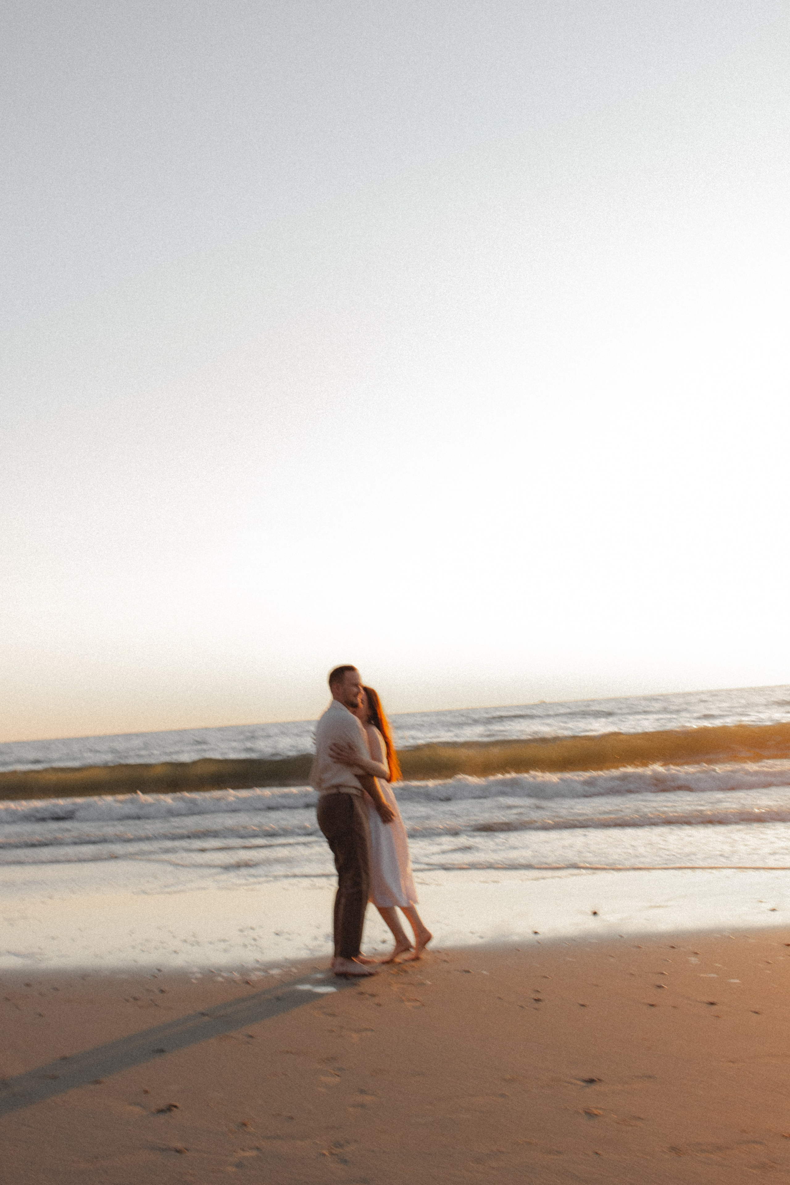 Киношная парная фотосессия на море в Калининграде / Донское. Портретный фотограф в Калининграде Рита Холодова