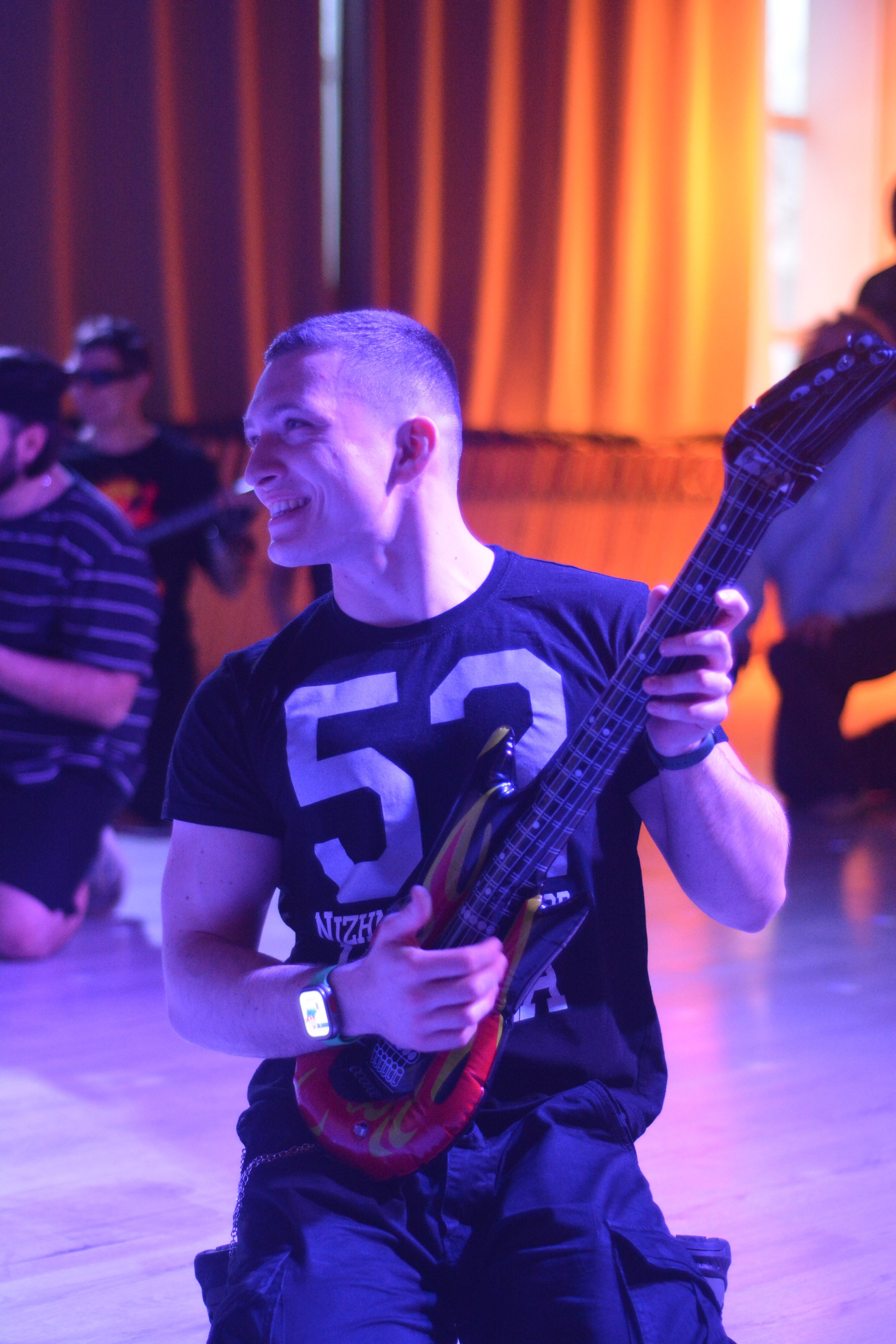 Just Dance. F/8 and be there — оказаться в нужном месте и поймать момент