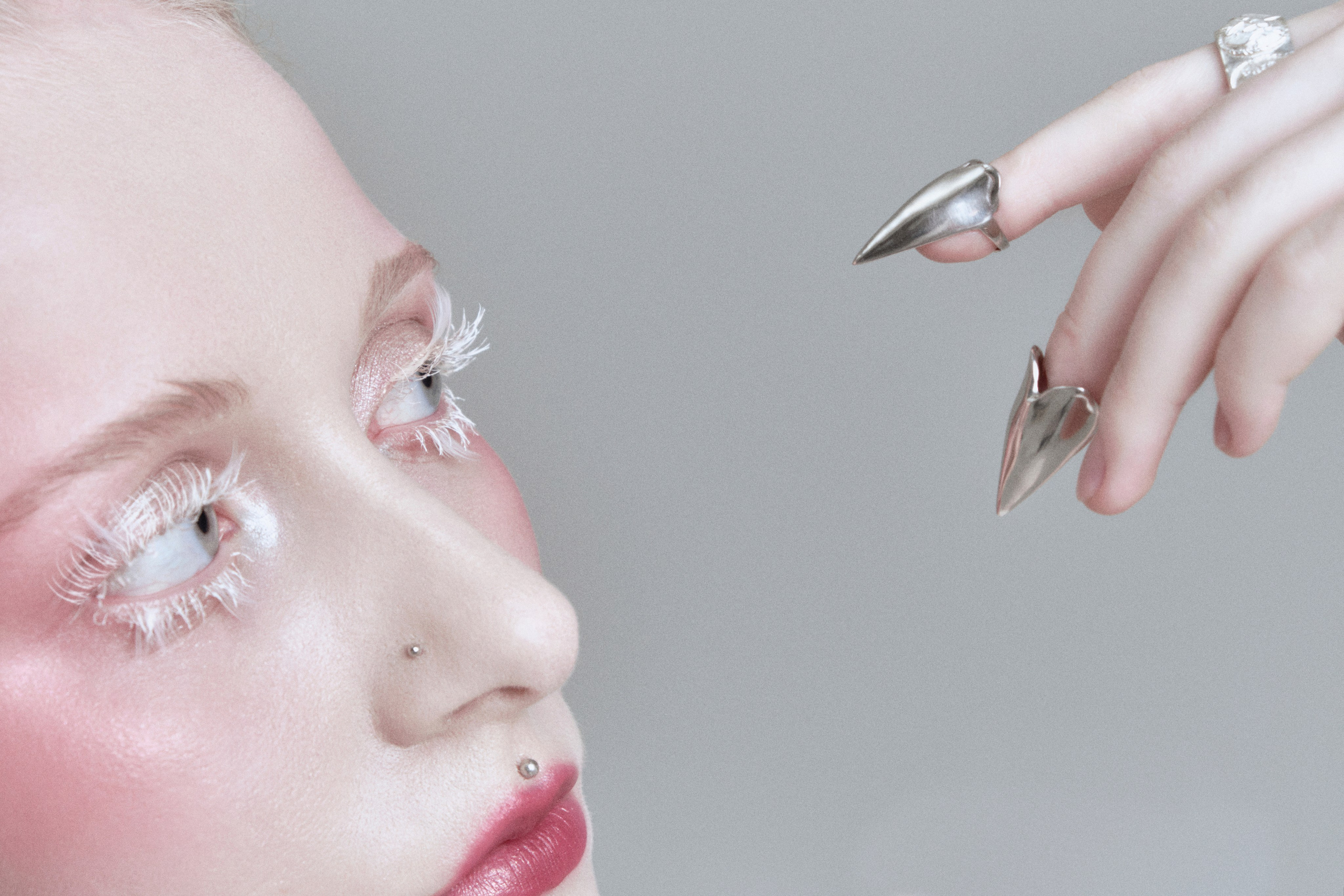 White Flowers. Rischele