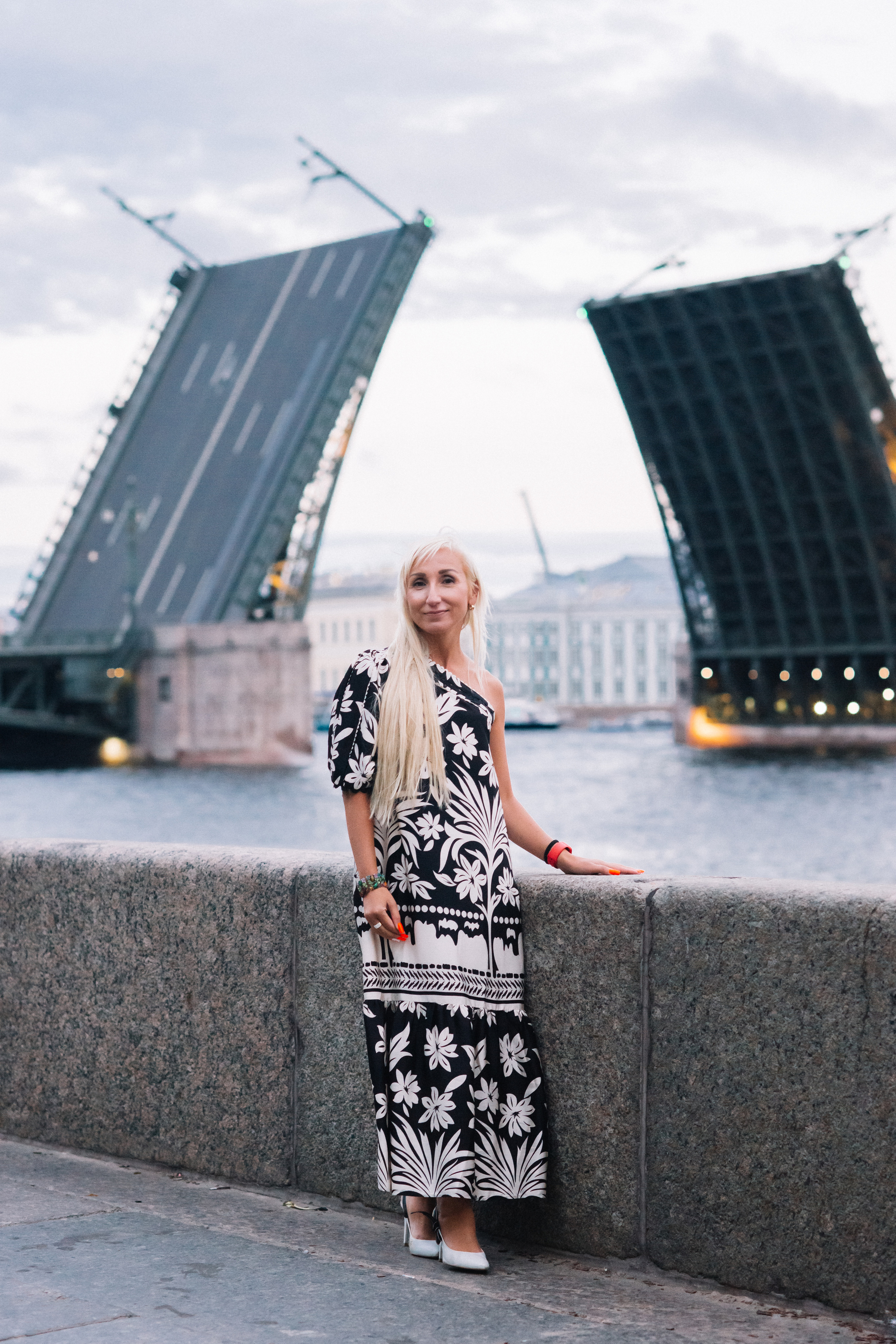 Женский портрет (уличная съемка). Женский и семейный фотограф в Санкт-Петербурге Катя Захарова