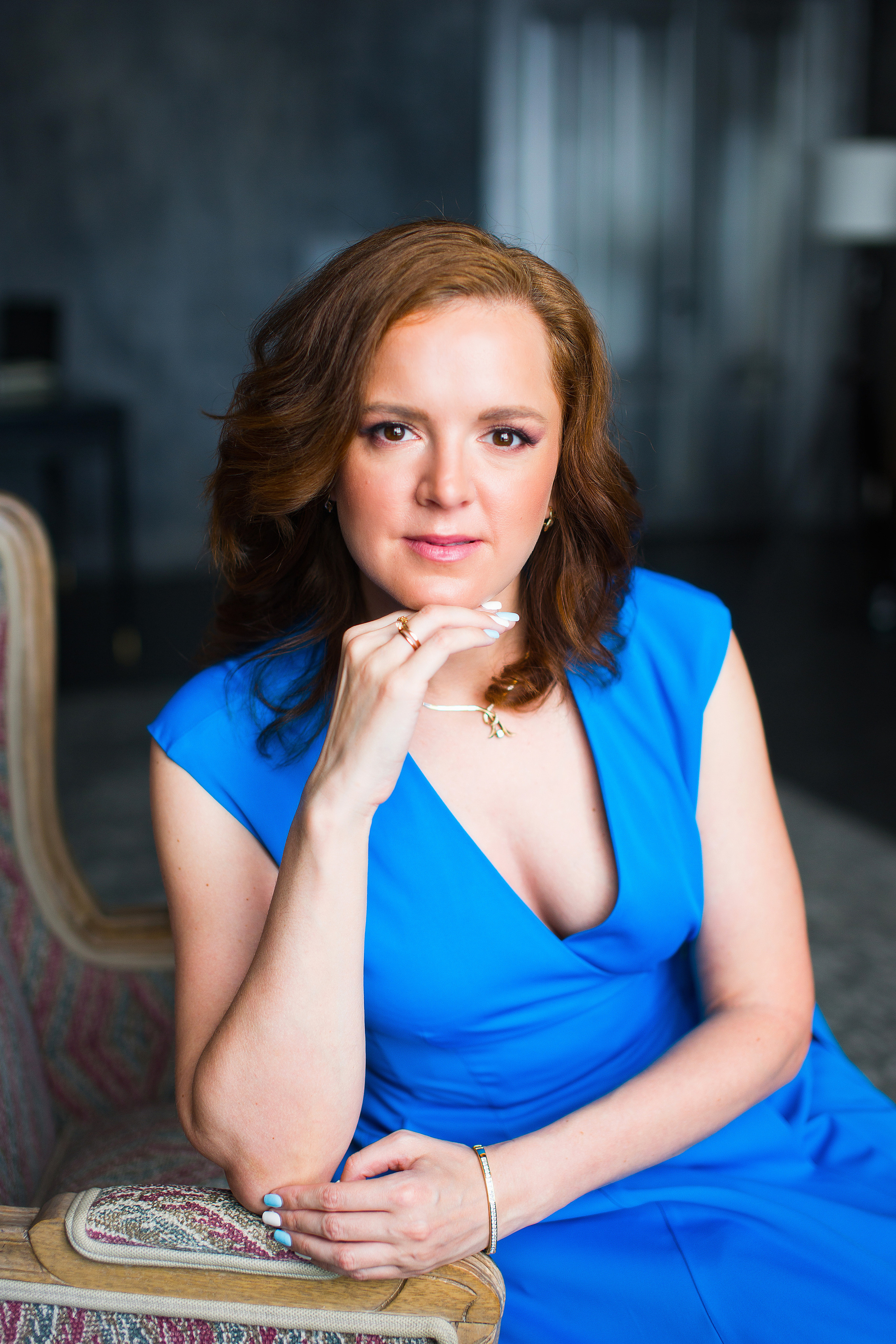 Женский портрет в студии. Женский и семейный фотограф в Санкт-Петербурге Катя Захарова