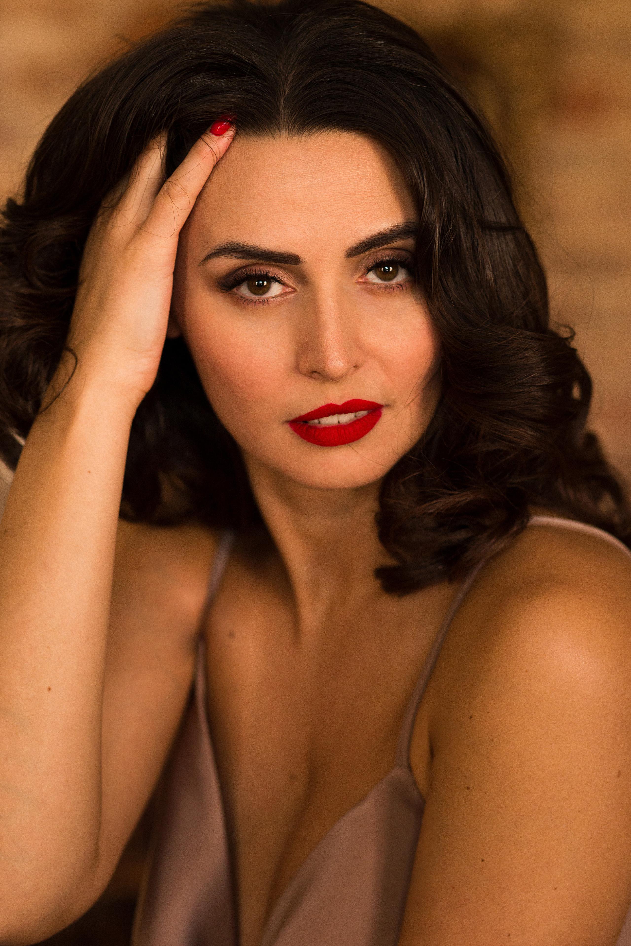 Женский портрет в студии. Женский и семейный фотограф в Санкт-Петербурге Катя Захарова