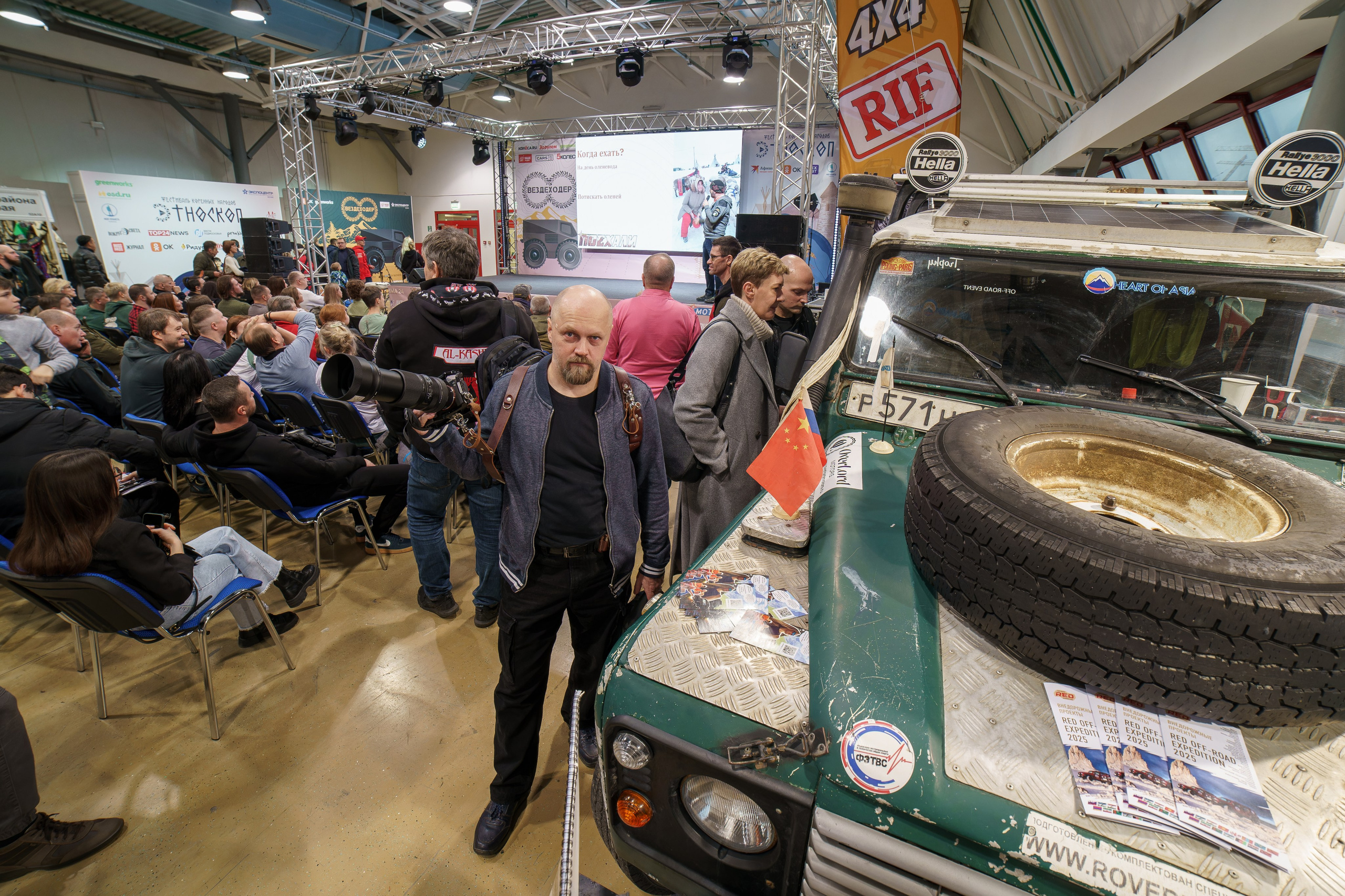 Прогулка по выставке «Поехали 2024 год». «Студия DRONAVT`s» — видеосъёмка и фотография г. Москва