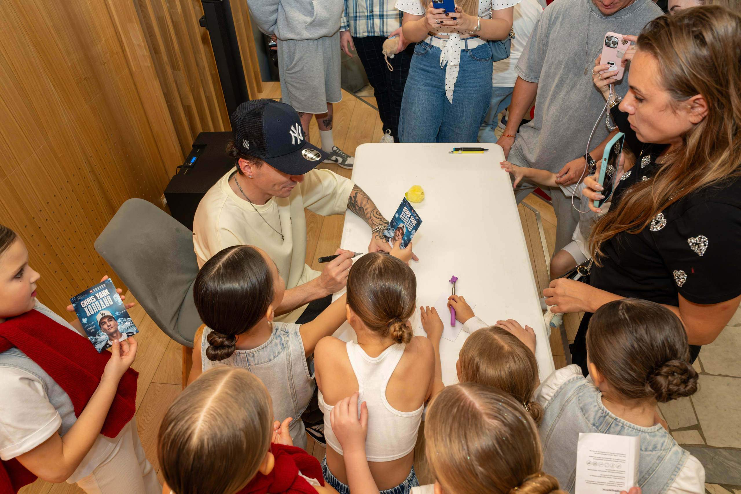 Chris Yank концерт 9 октября 2025. «Студия DRONAVT`s» — видеосъёмка и фотография г. Москва