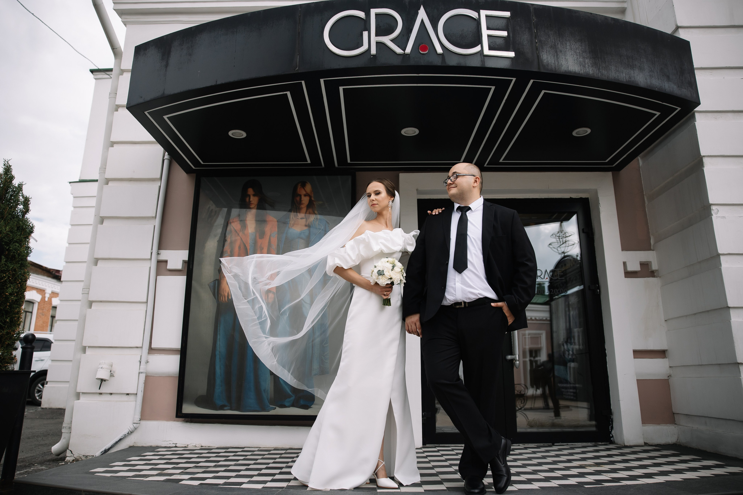 Александр и Анастасия. Свадебный фотограф и видеограф в Омске — Виталий и Алёна Орлянд