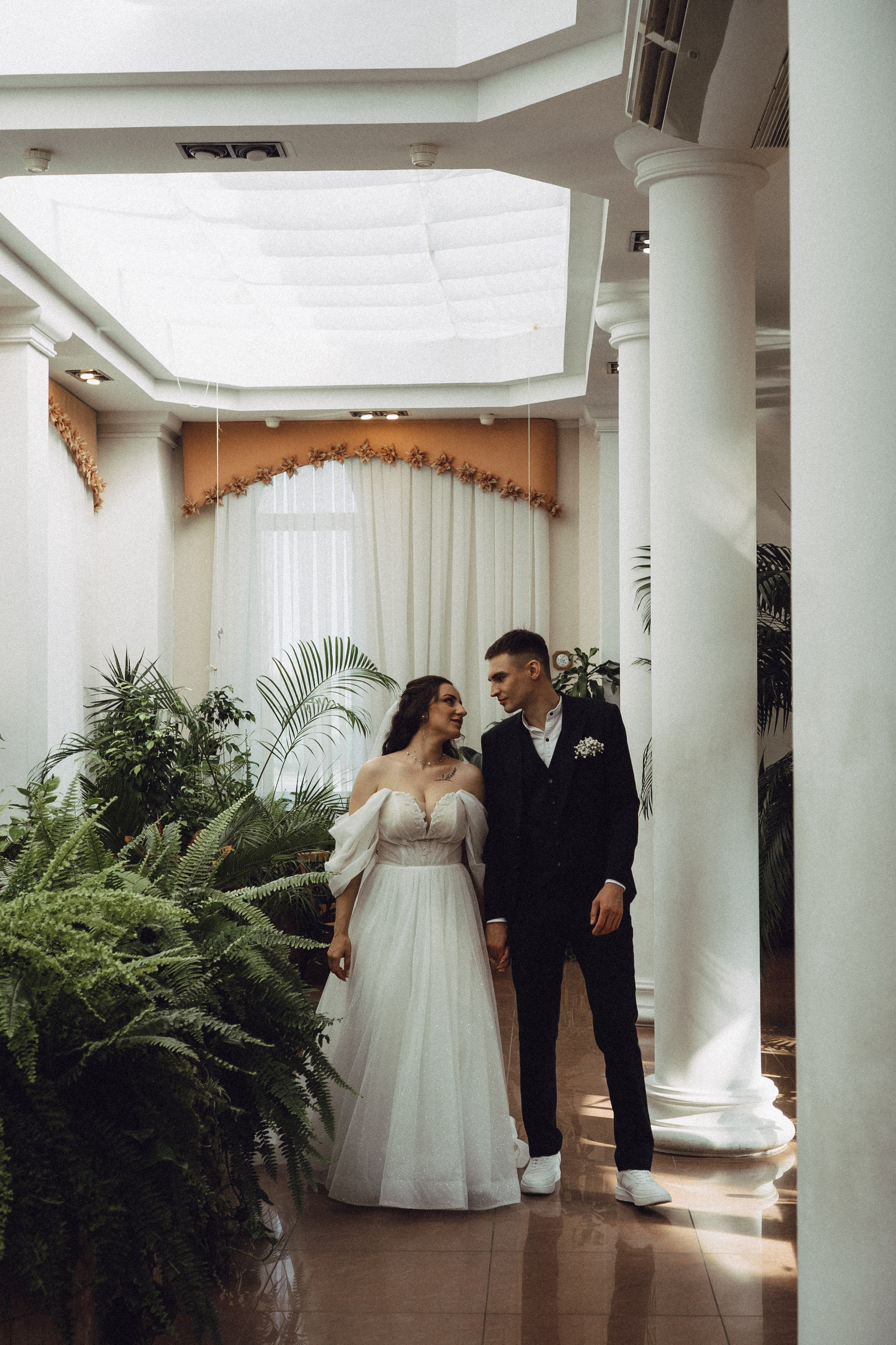 СВАДЕБНАЯ СЬЕМК В ПАРКЕ 300-ЛЕТИЯ. Профессиональный фотограф, Санкт-Петербург — Виктория Богомолова