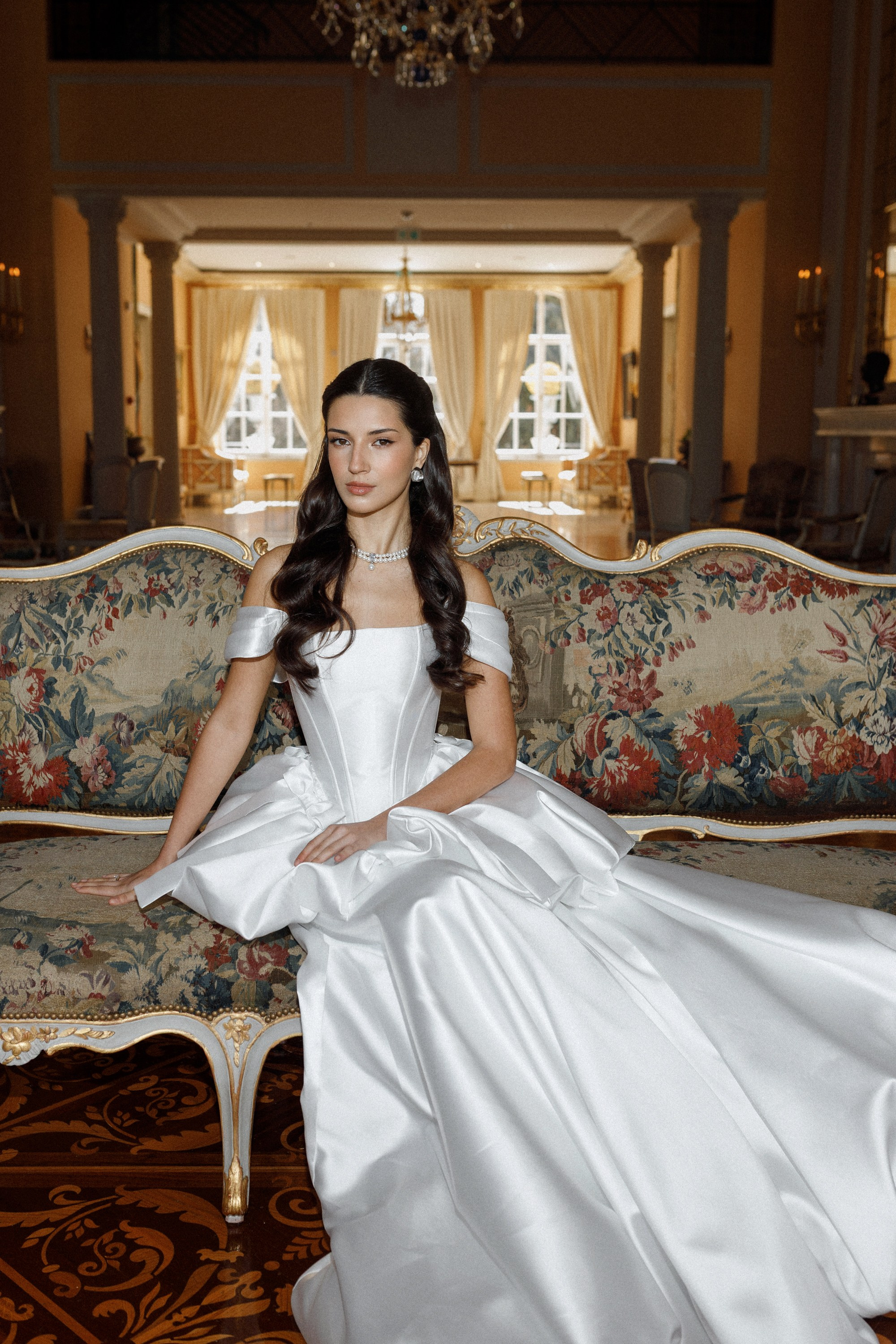 Петр и Лейла