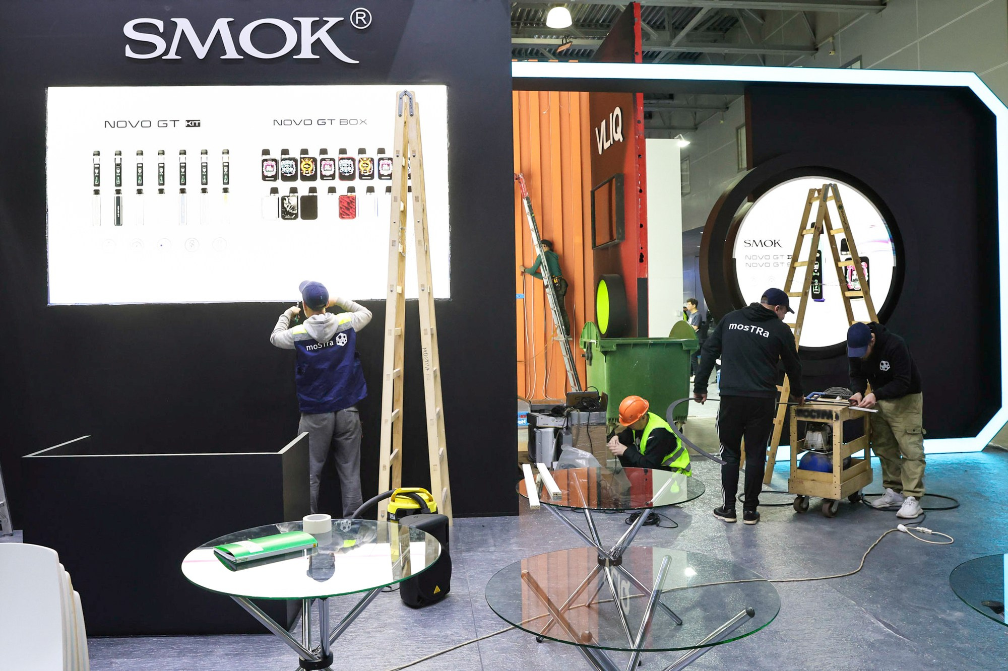 Застройка Vape Club Show. Фотограф Дарья Попова