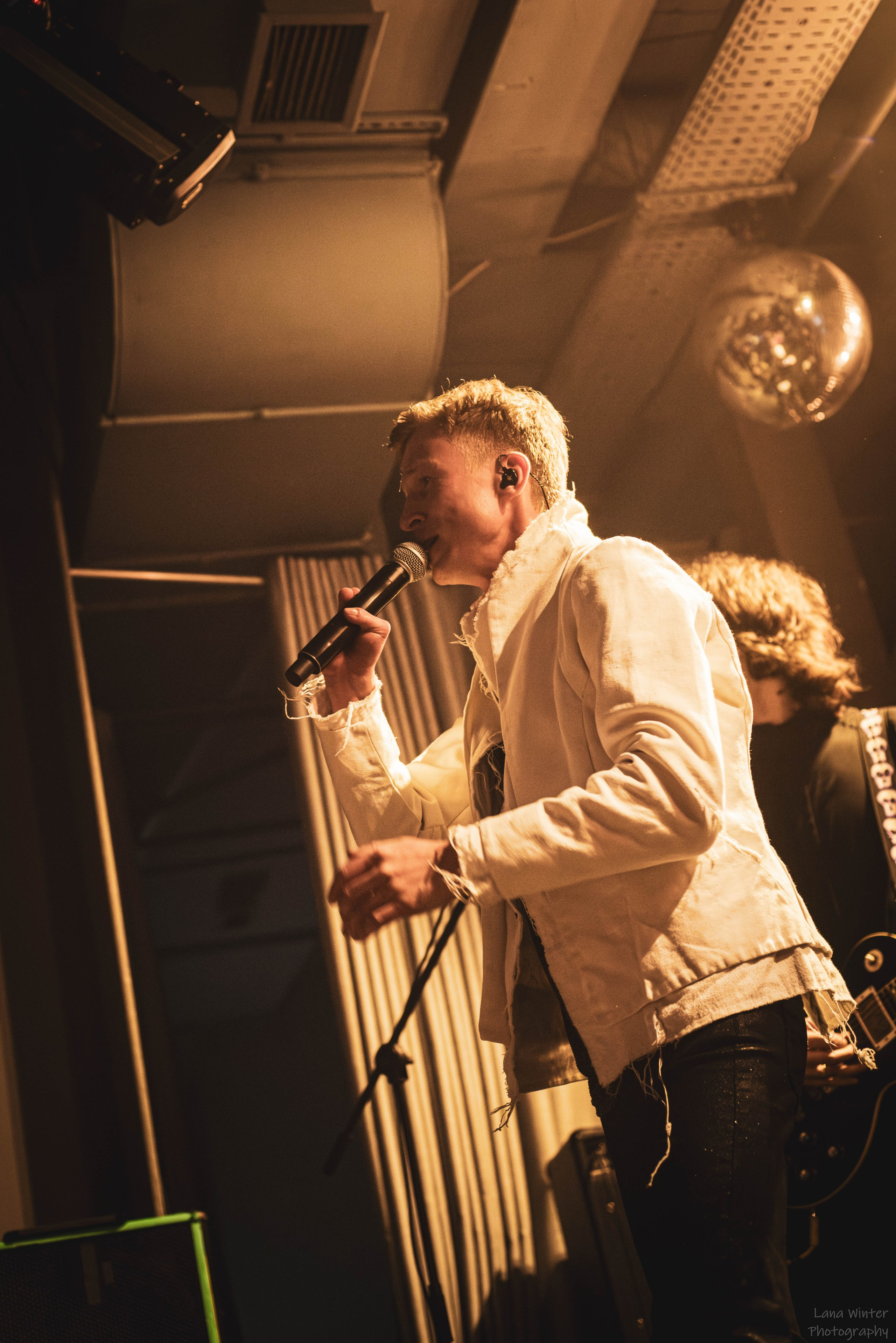 Площадь Восстания (8 марта 2025 года, Москва, клуб Техника Безопасности). Фотограф Светлана Блинова, Москва и Московская область