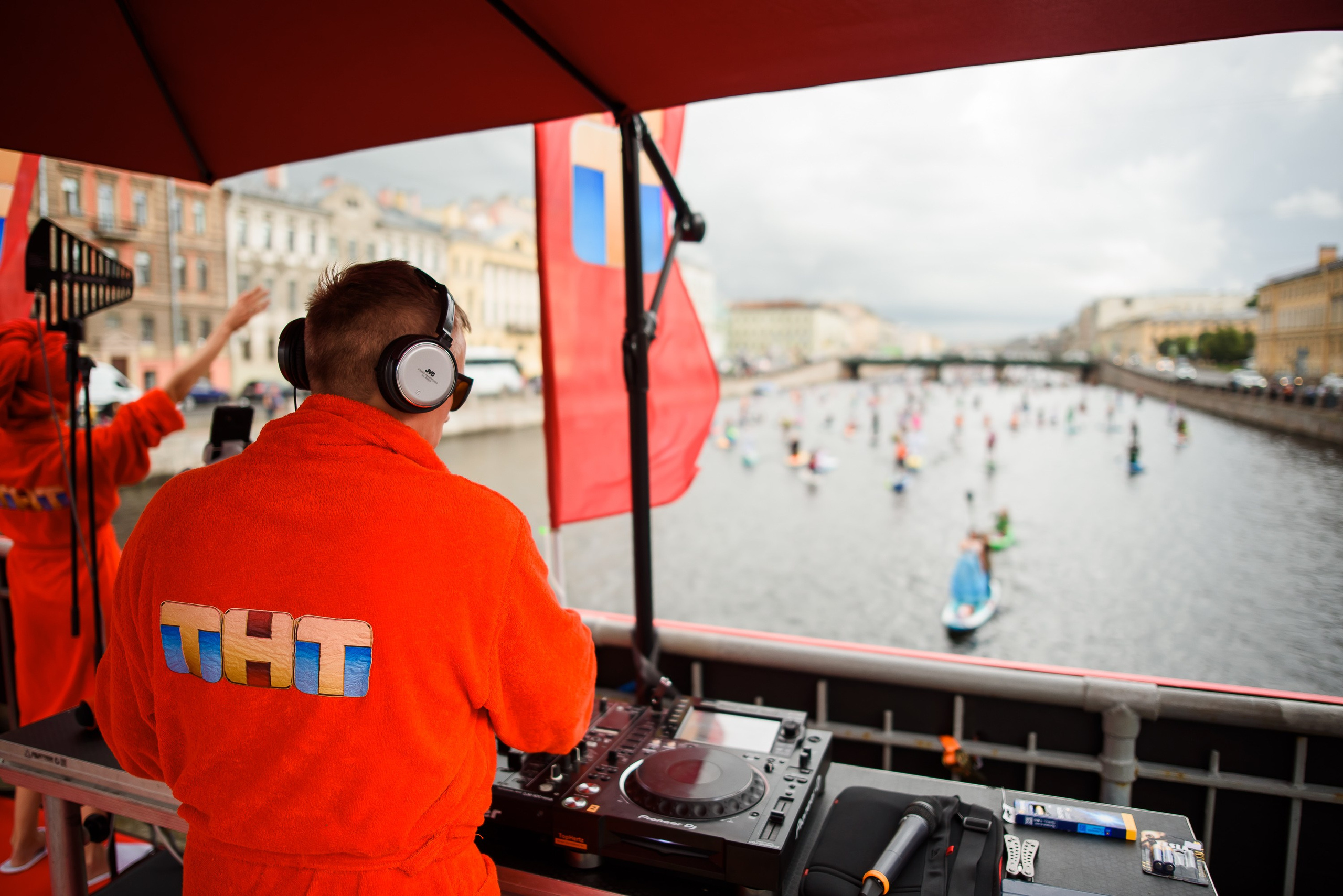 ТНТ Фонтанка SUP. Фотограф в Санкт-Петербурге — Эдуард Фазлетдинов | Репортаж, свадьбы, студия