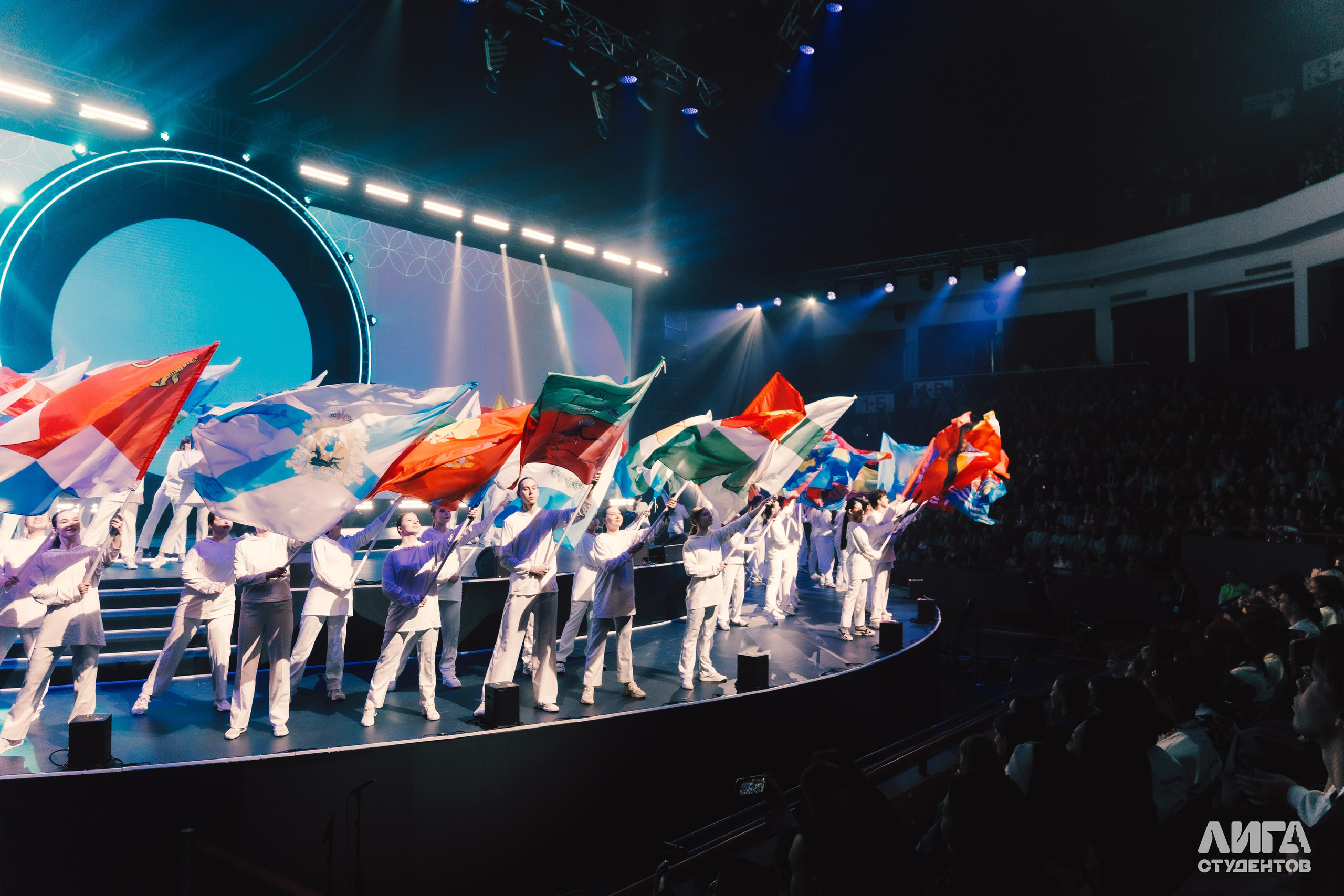 Российская Студенческая Весна 2025. Портретный фотограф в Казани Радомир Заздравных