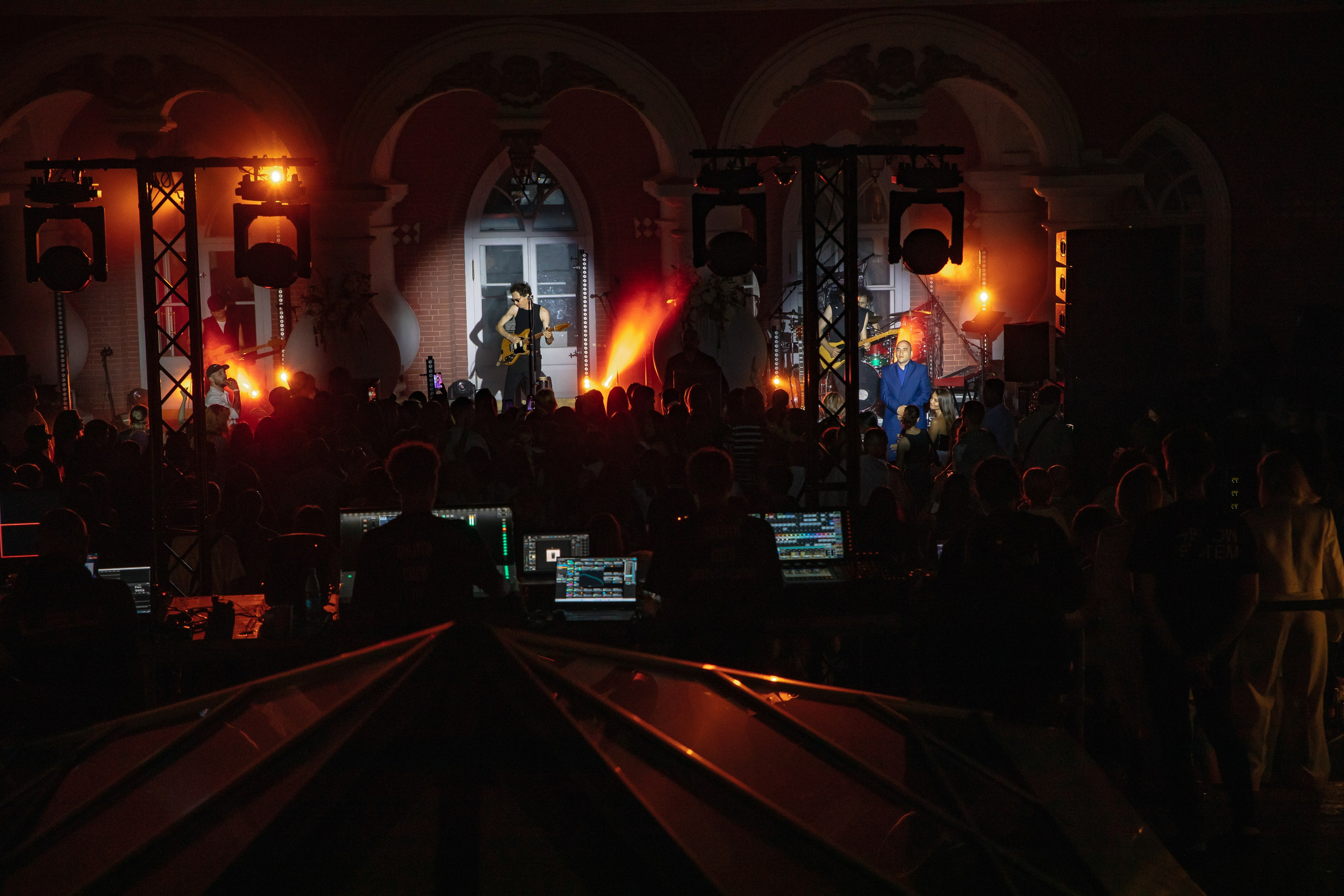 Группа ZOLOTO в Петровском путевом дворце/ AESTHETIC ONLY. Фотограф в Москве Яна Полосина