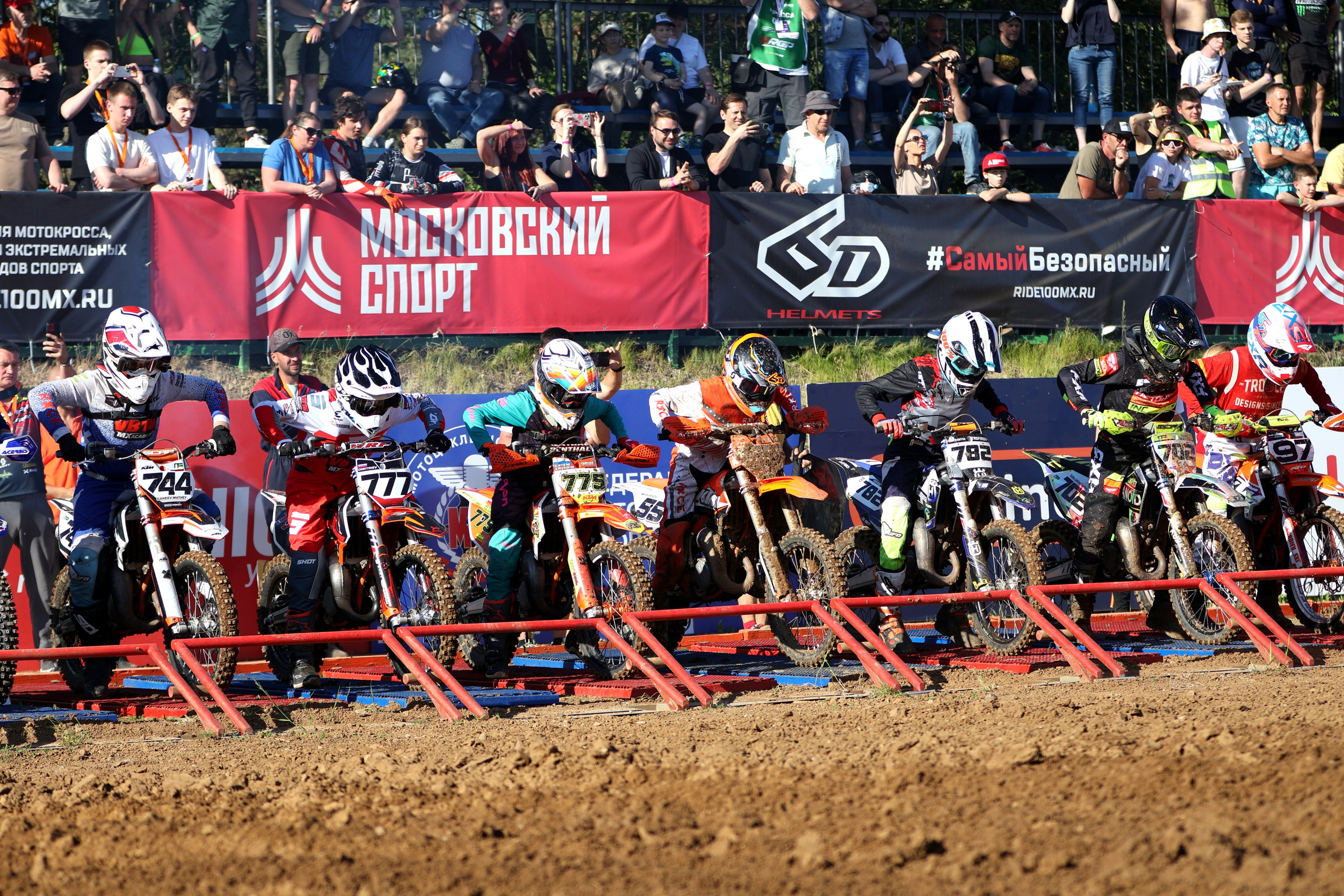 Суперкросс. 1 этап чемпионата и первенства Москвы. Спортивный и репортажный фотограф Ермакова Светлана