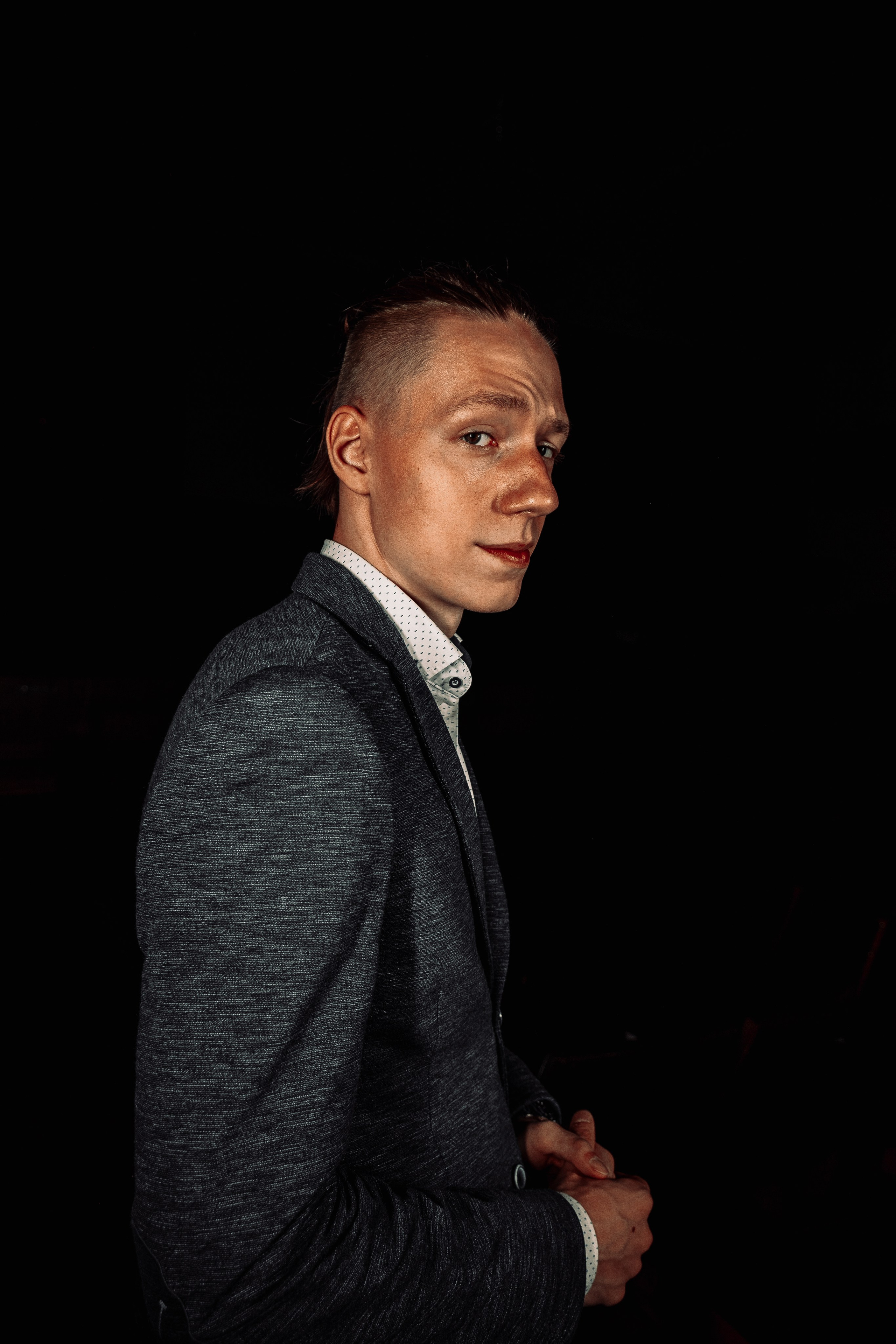 Илья 🎭 Театрал. Антон Непочатых — Большой мужской фотограф