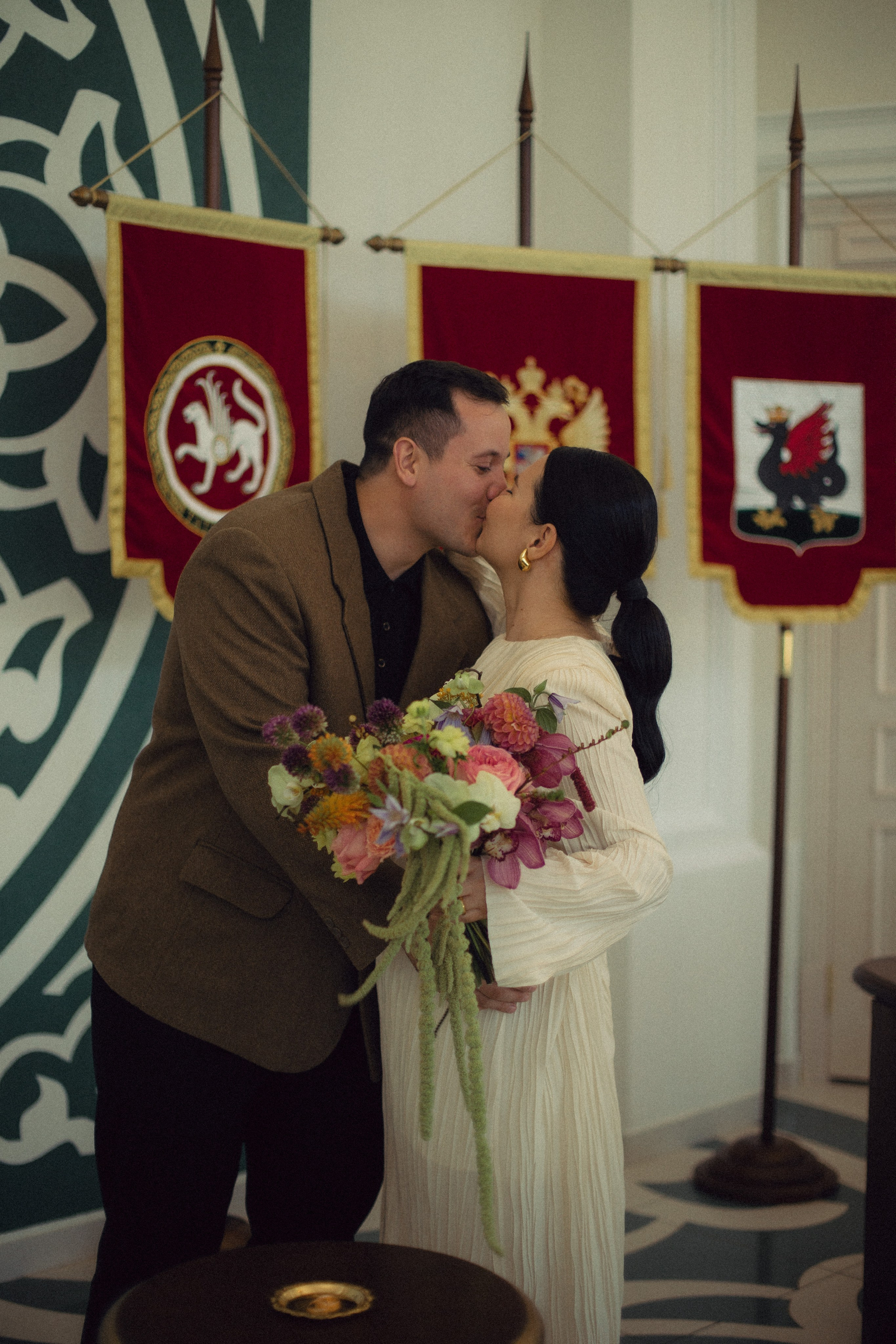 Регистрация и прогулка Софьи и Дениса. Фотограф любви в городе Казань