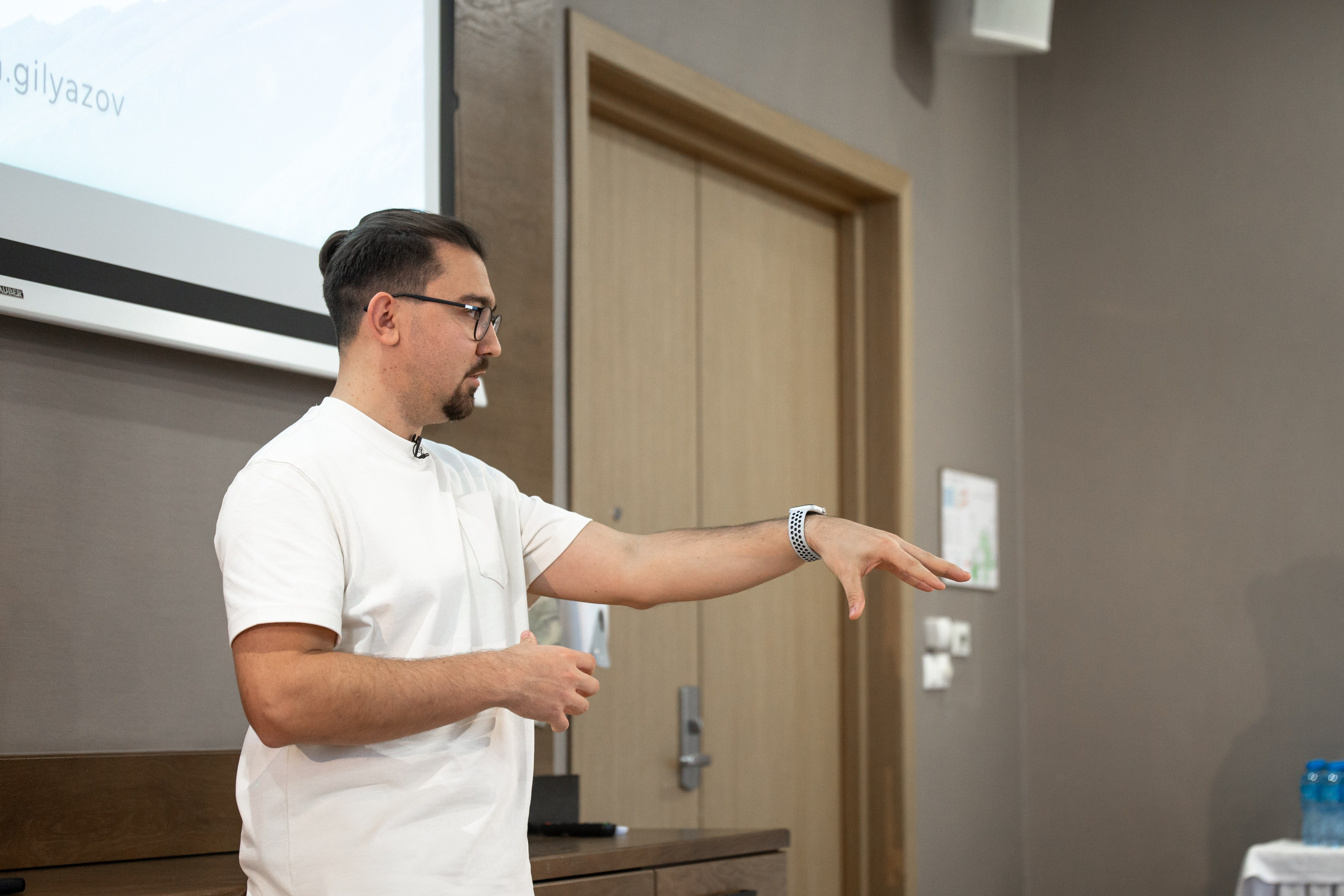 Тренинг (DoubleTree by Hilton Almaty). Jora Abramov | Коммерческий и репортажный фотограф в Алматы