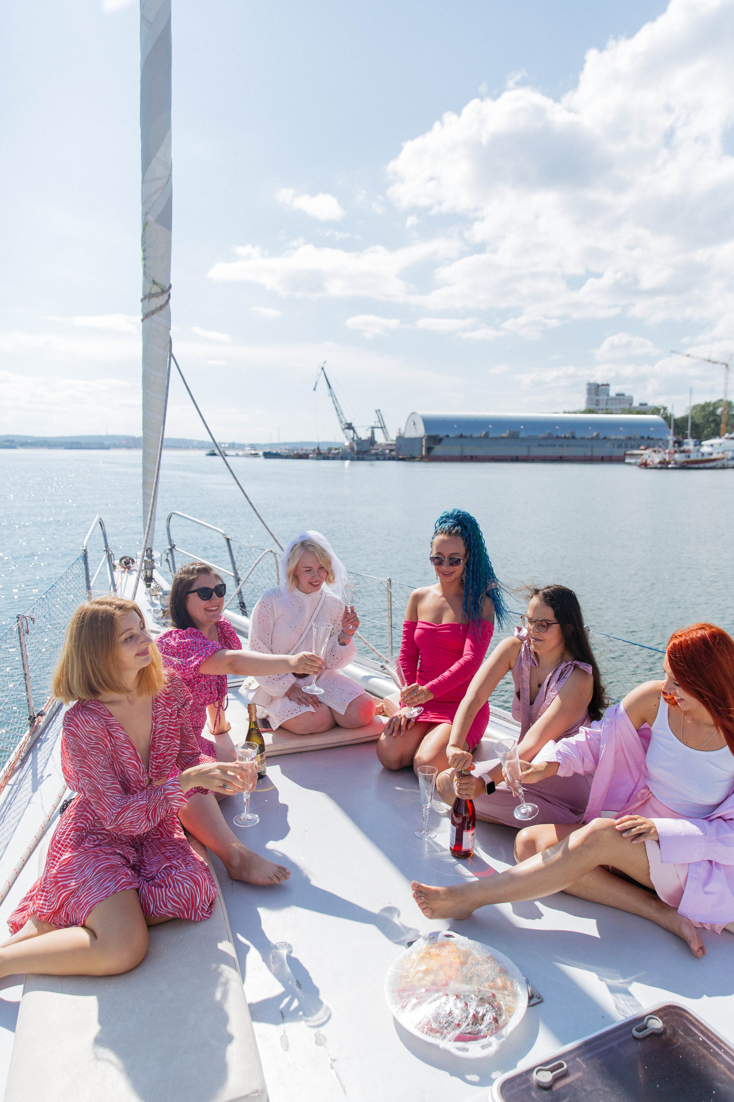 Девичник. Главная