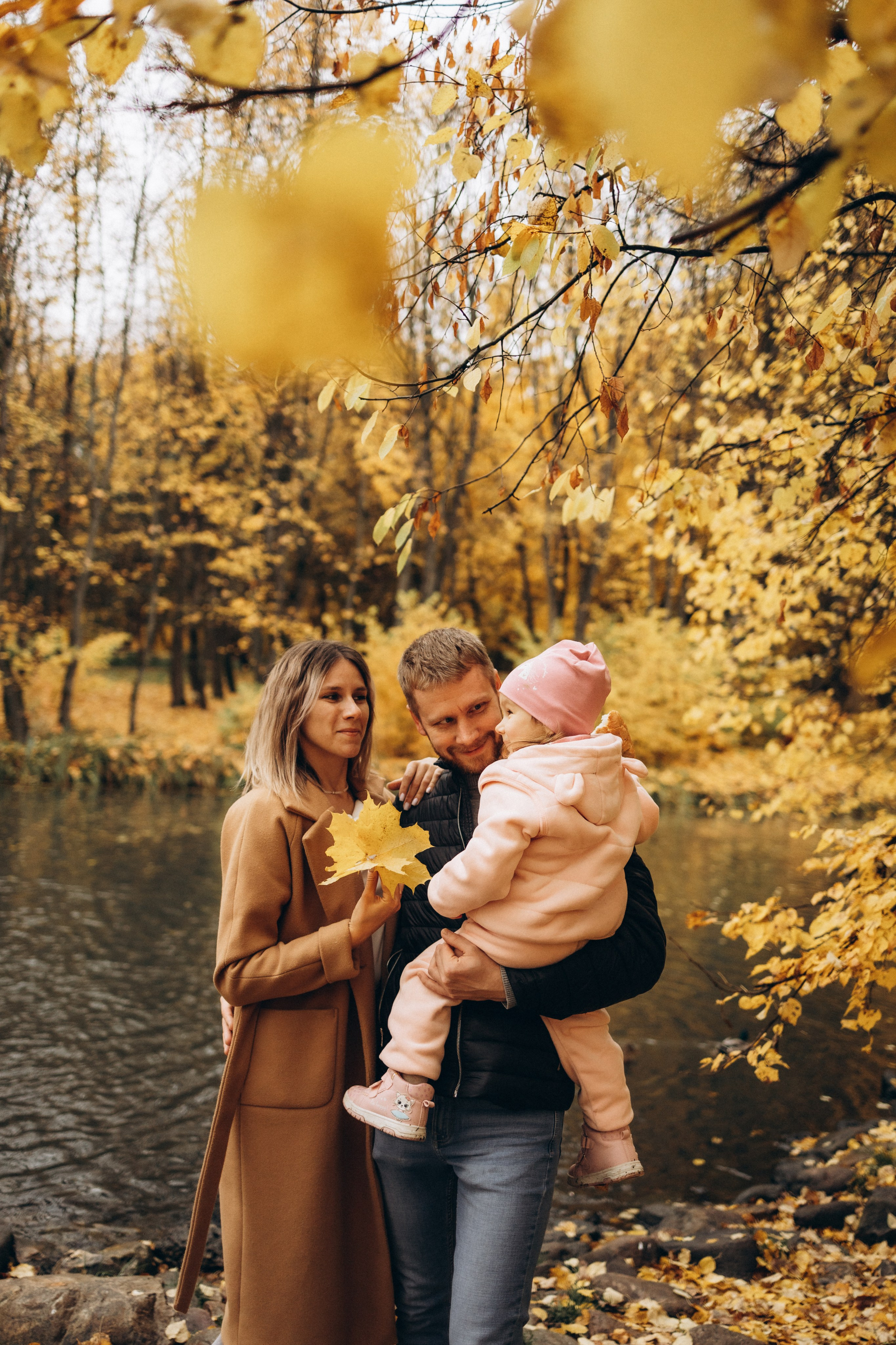 Осенняя семейная фотосъемка (11.10.2025 г.) г. Обнинск (Калужская обл.). Надежда Стар семейный и церковный фотограф в Жукове и Калужской области