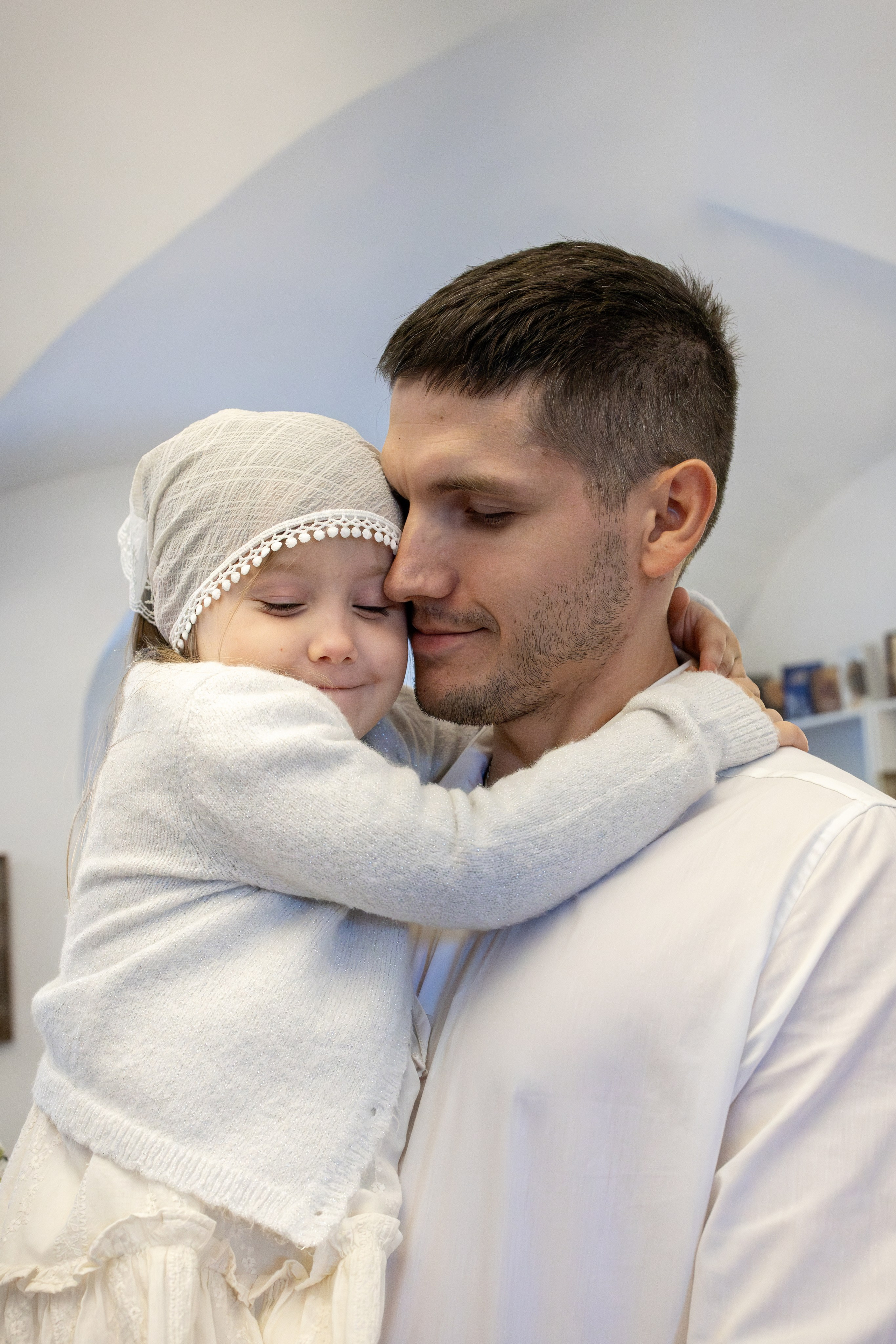 Таинство Крещения малыша в храме Воскресения Христова, с. Трубино (Калужская обл.). Надежда Стар семейный и церковный фотограф в Жукове и Калужской области