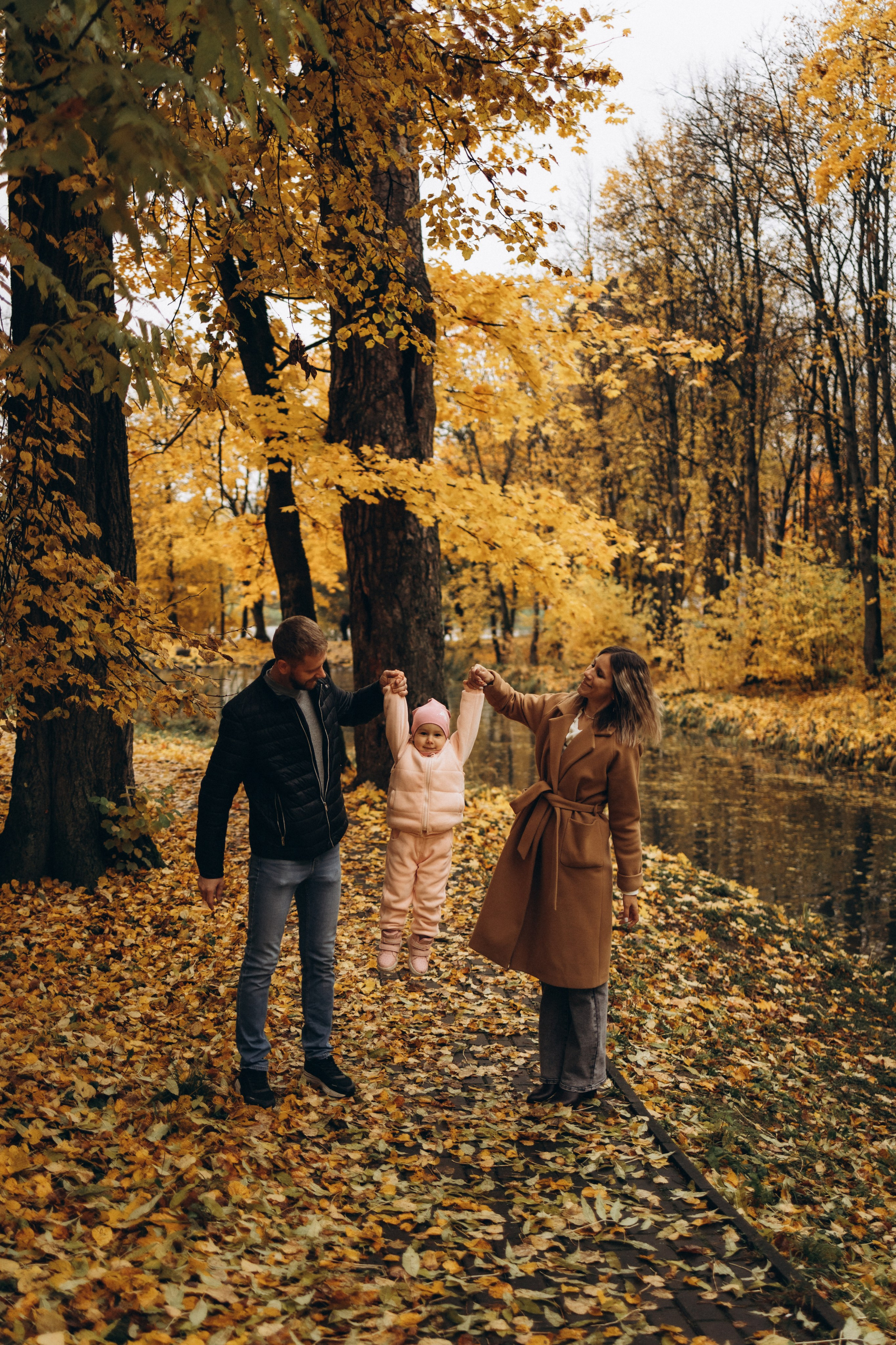 Осенняя семейная фотосъемка (11.10.2025 г.) г. Обнинск (Калужская обл.). Надежда Стар семейный и церковный фотограф в Жукове и Калужской области