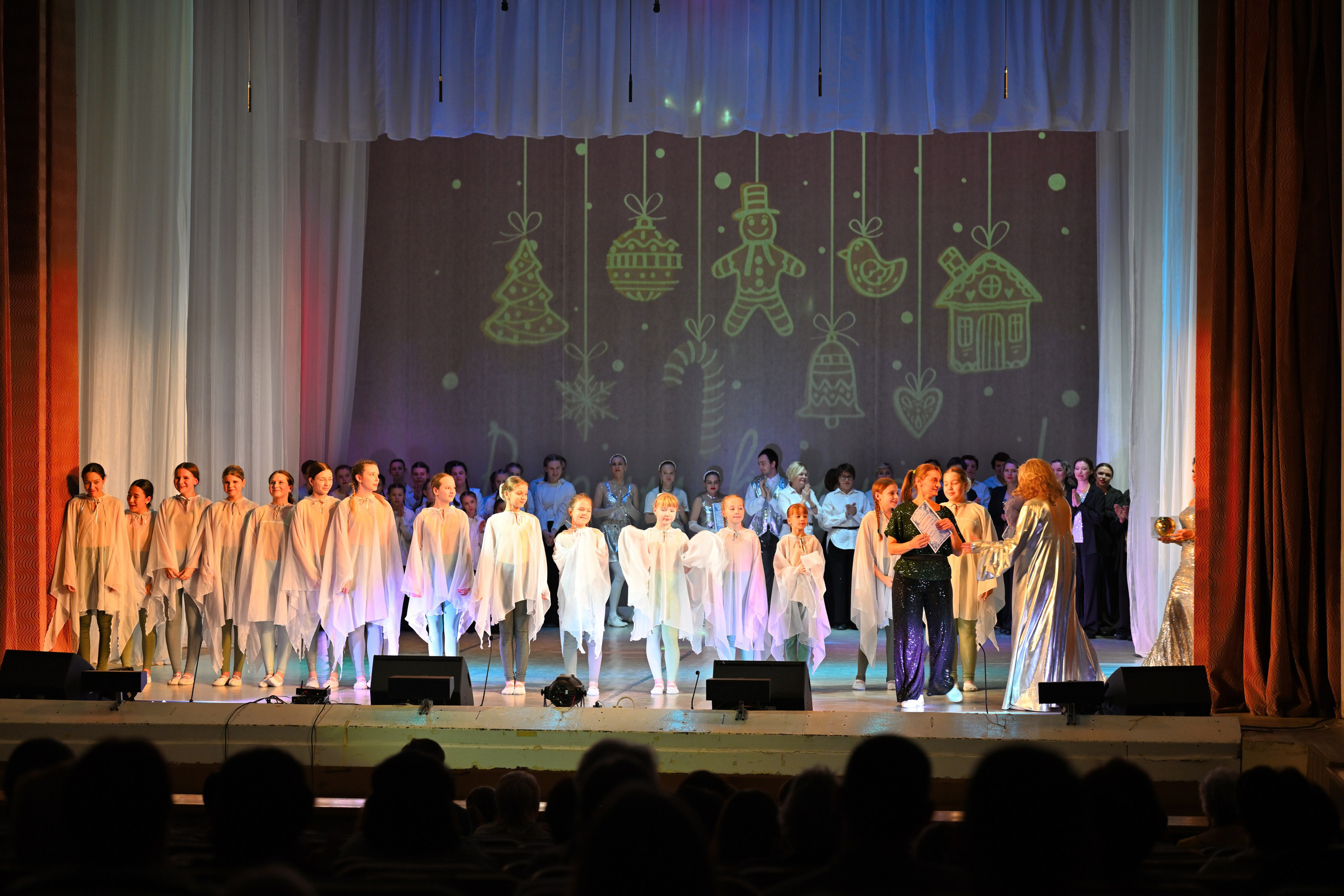 2025-12-19 Танцы ДК. Снежинск фото Андрианов