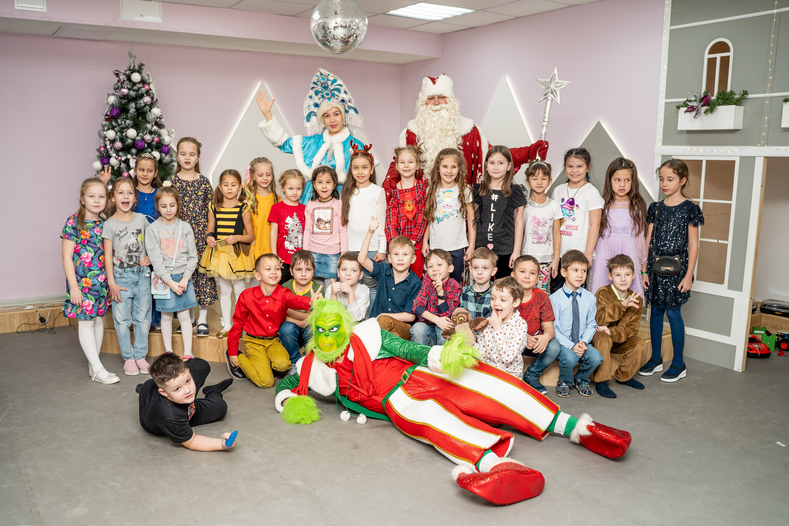 1 гимназия Новогодний утренник. Свадебный и репортажный фотограф в Уфе| Осетрова Ольга