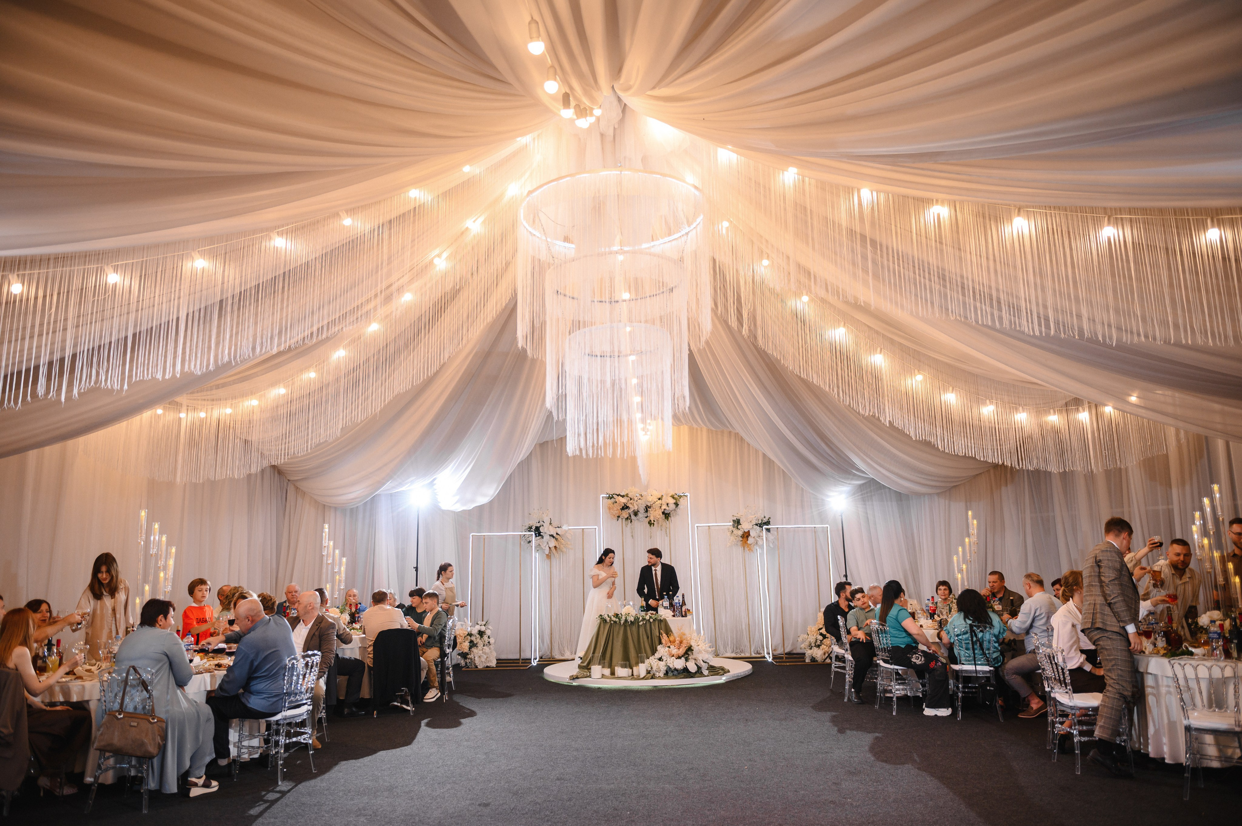 Красивый дождливый день. Фотограф в Туле|Москве. Контент-съёмка, женские портреты, репортажные и съёмки для брендов