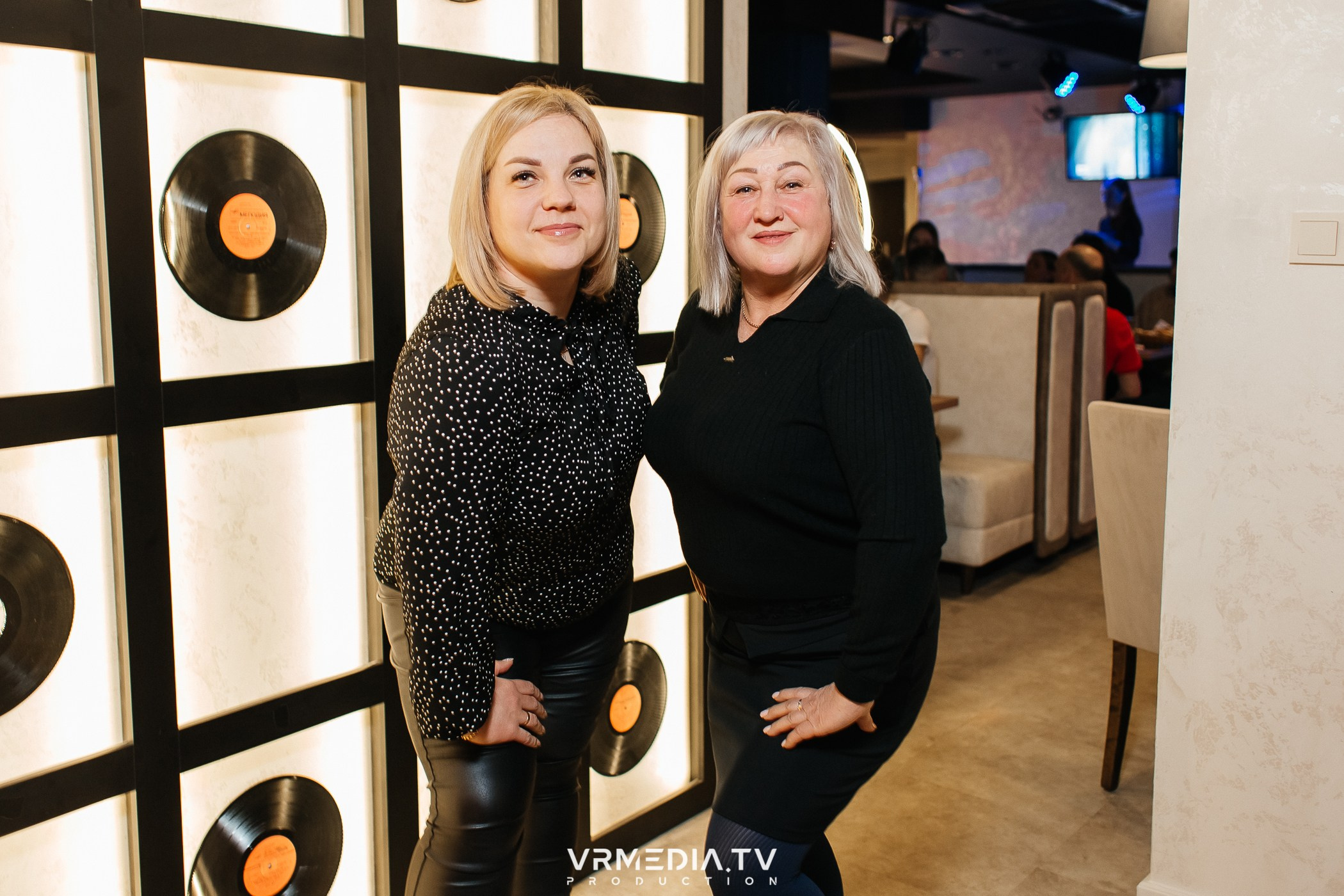 8 марта в караоке-ресторане «Голос»