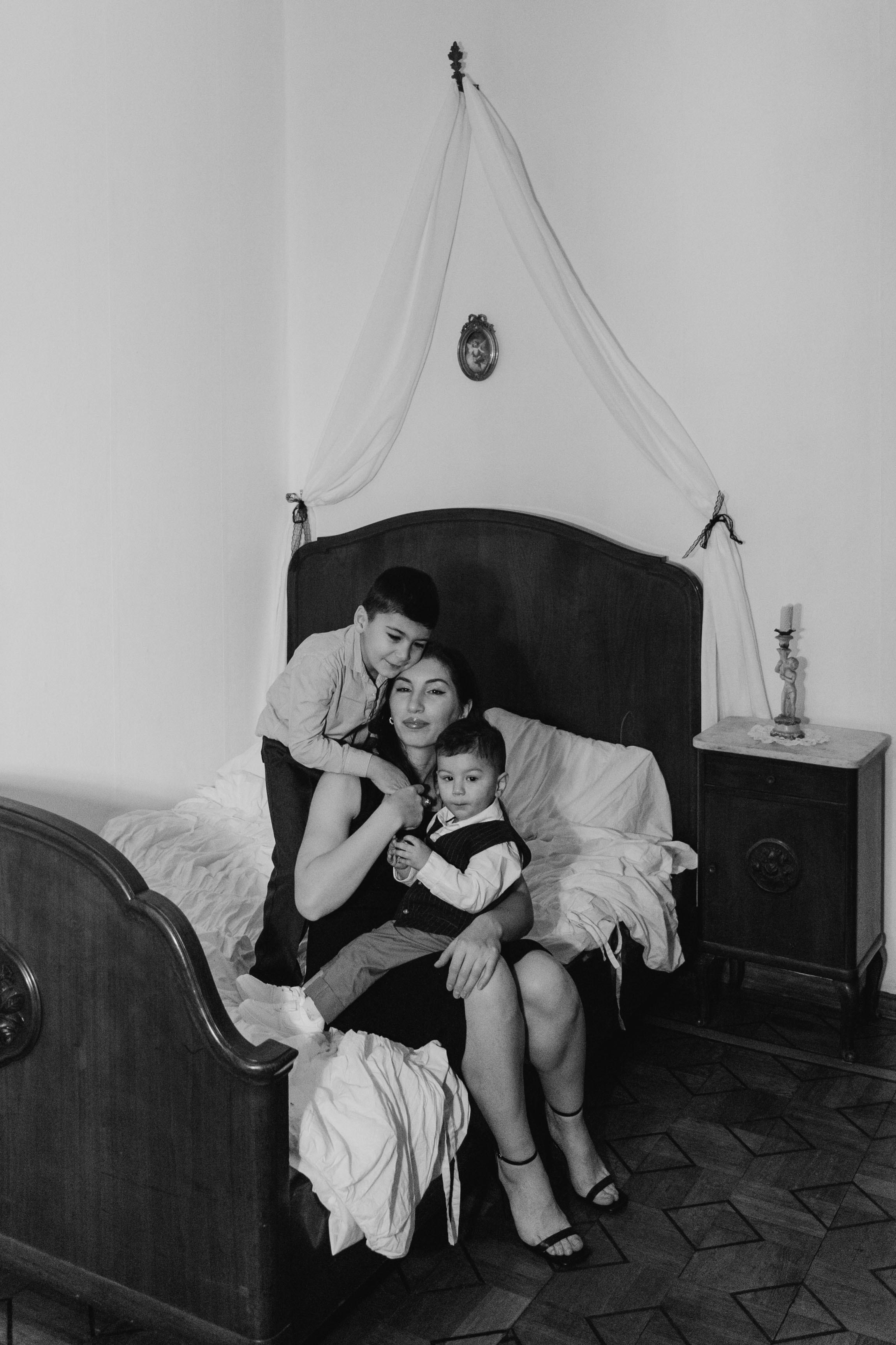 Роза и ребята. Фотограф Харитонова Наталья