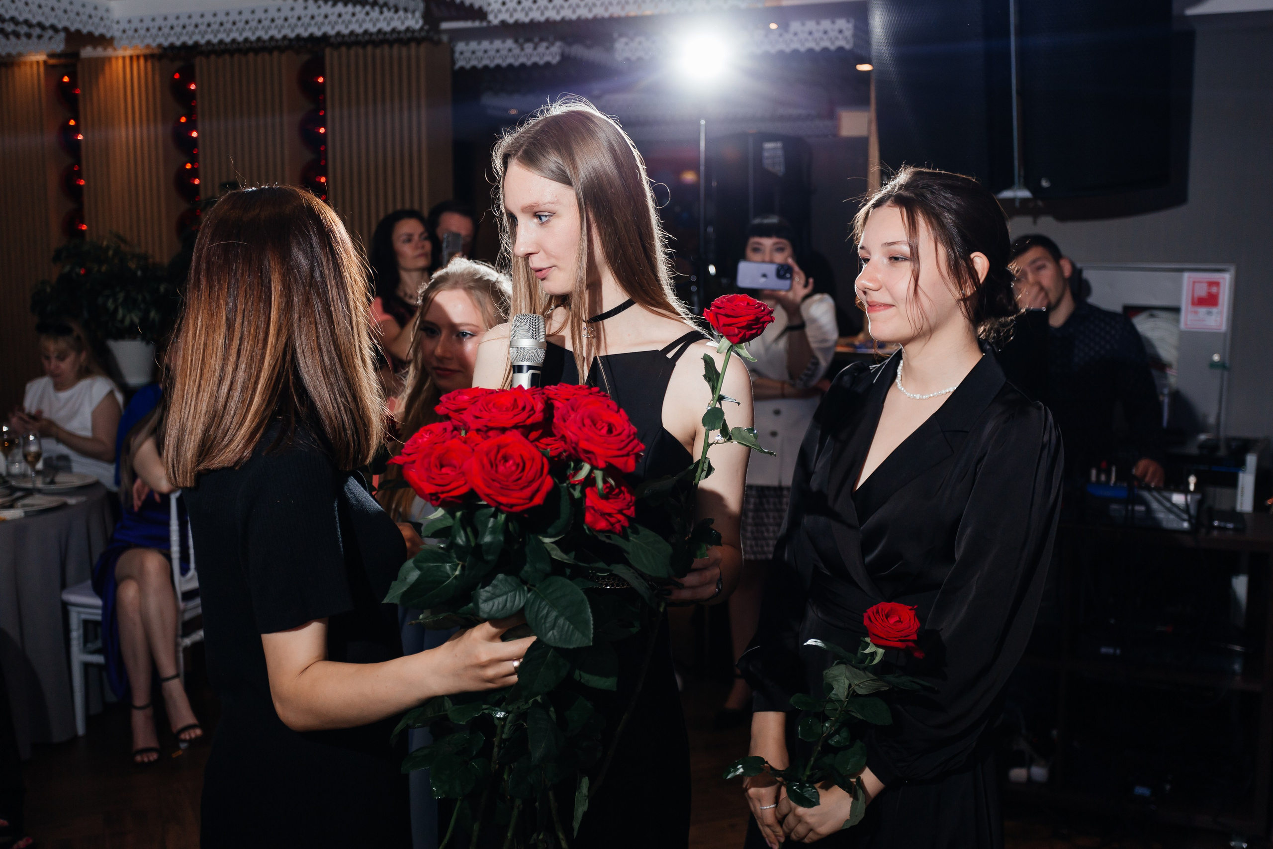 Выпускной 11 «А». Школа № 42. Свадебный фотограф в Краснодаре Николай Крауз