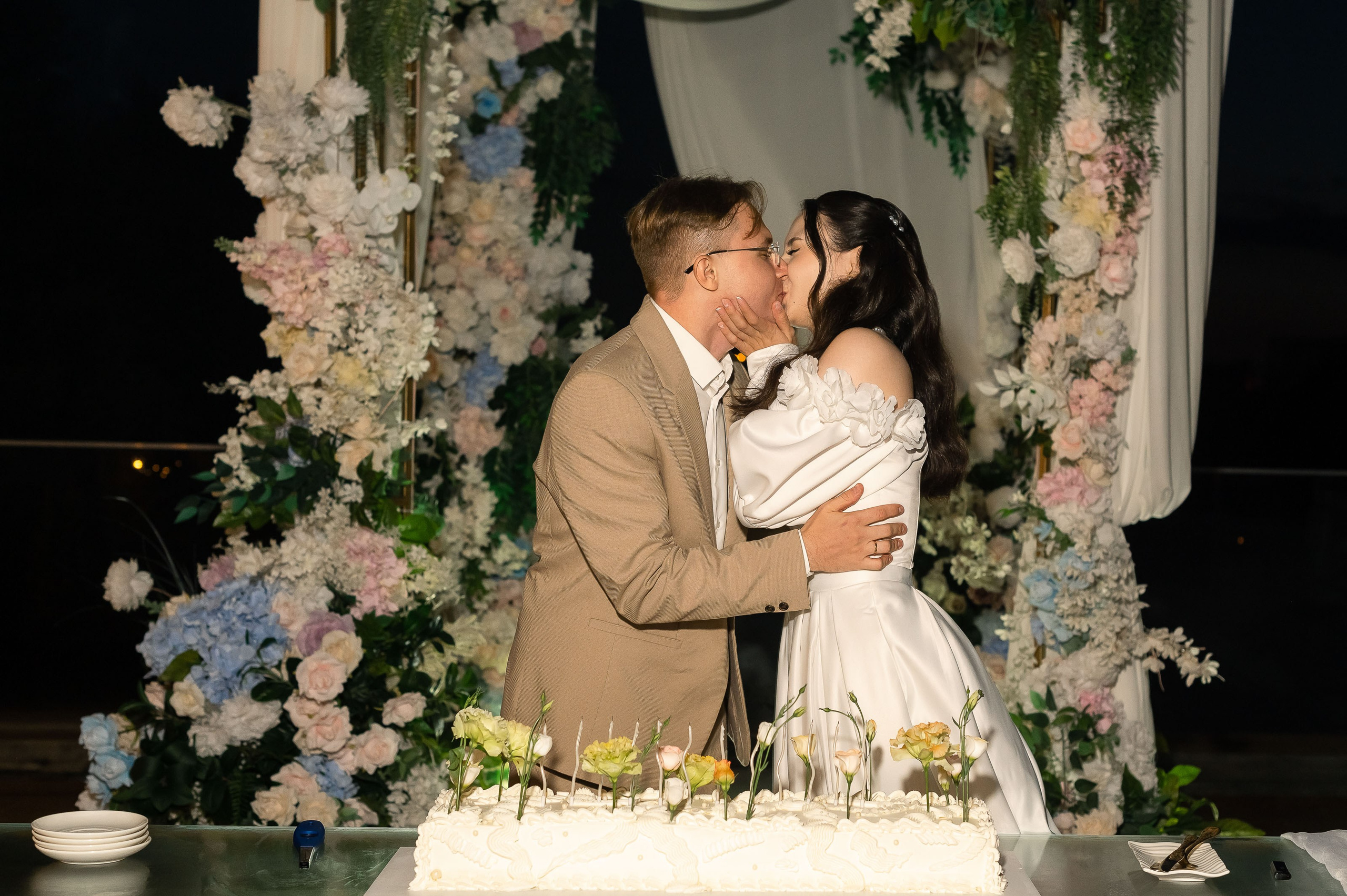 Одним солнечным днем на берегу реки. Евгений Нисковских — свадебный и репортажный фотограф в Тюмени