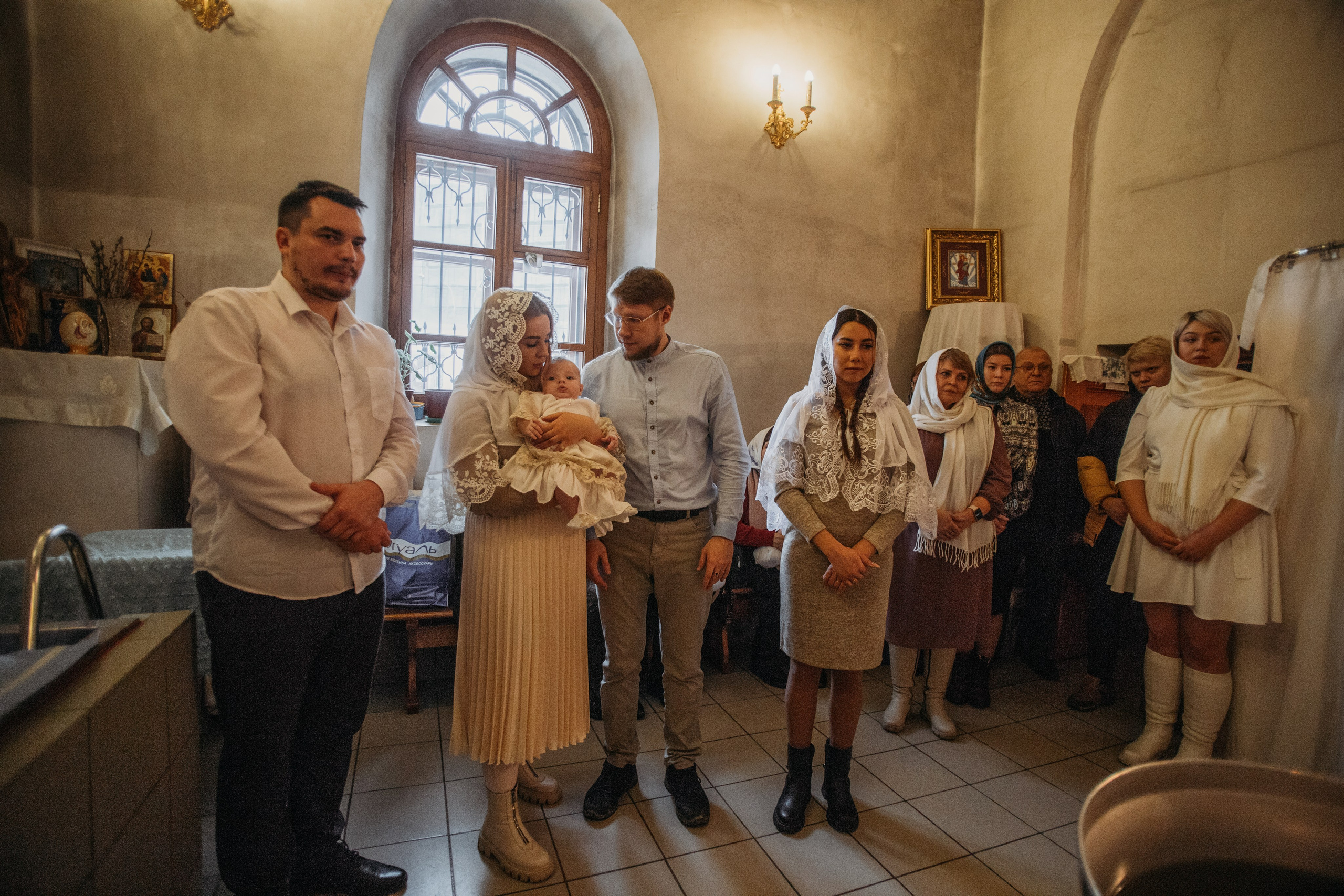 Крещение Аглаи. Венера Гайн. Репортажный фотограф  Тюмень. Обучение фотографии с 0