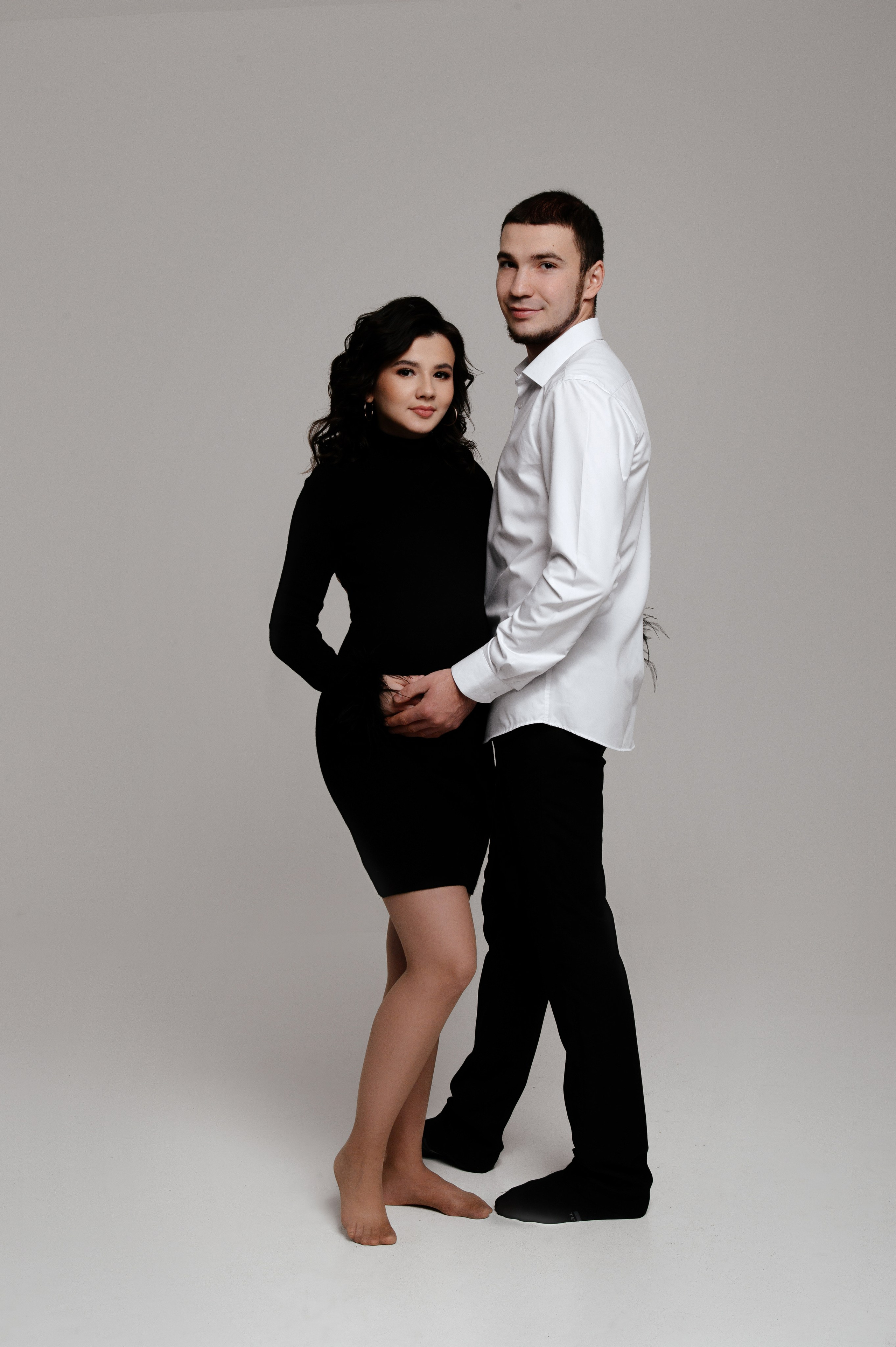 Фотосессия «в ожидании чуда» в Караганде. Свадебный фотограф Караганда