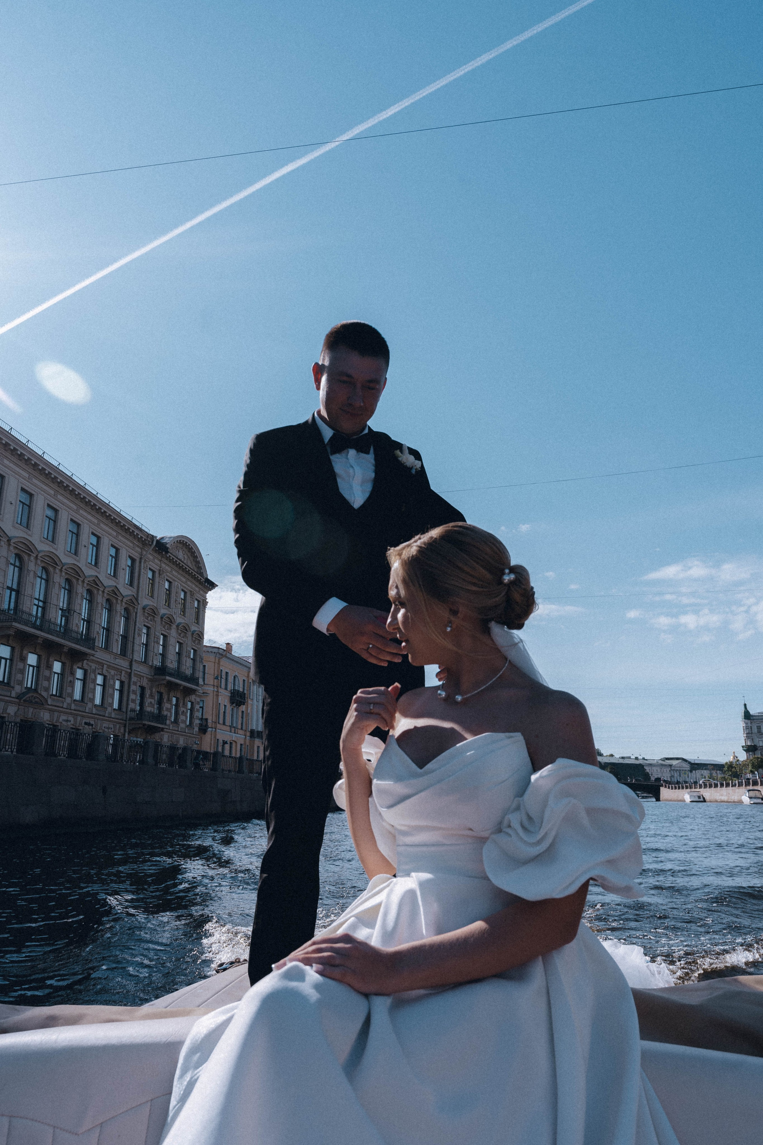 СВАДЕНБНАЯ СЬЕМКА НА КАТЕРЕ ПО КАНАЛАМ САНКТ-ПЕТЕРБУРГА И В АКВАТОРИИ НЕВЫ. Профессиональный фотограф, Санкт-Петербург — Виктория Богомолова
