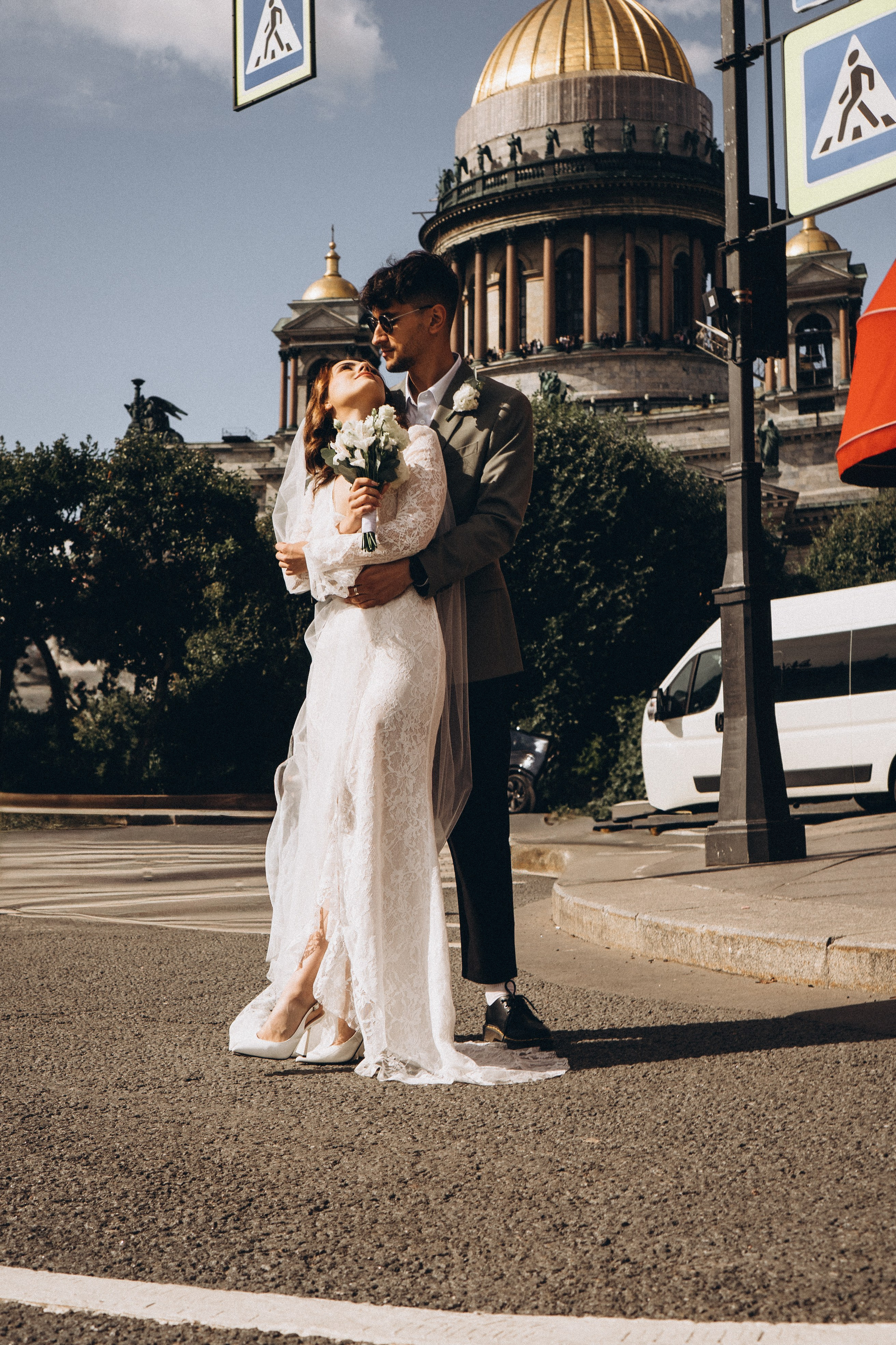 СВАДЕБНАЯ ПРОГУЛКА ВОЗЕ ИСАИКЕВСКОГО СОБОРА АСТОРИИ И ЗАКОНОДАЛЕТНОГО СОБРАНИЯ. Профессиональный фотограф, Санкт-Петербург — Виктория Богомолова