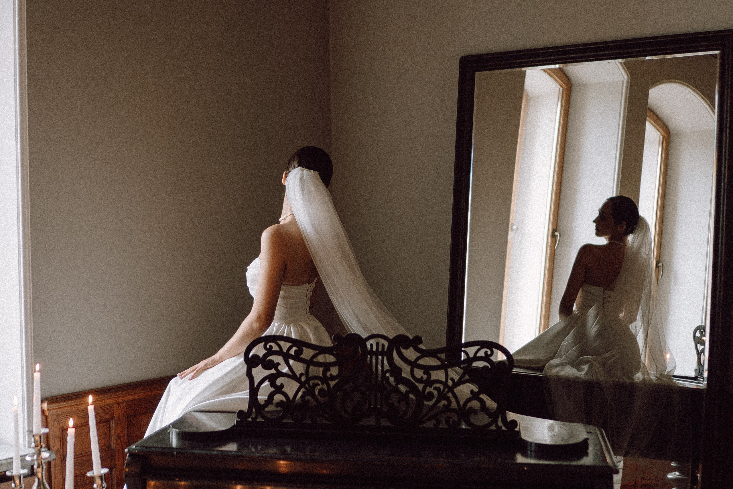 СВАДЕБНАЯ ПРОГУЛКА В САНТК-ПЕТЕРБУРГЕ (ИСАКИЕВСКИЙ СОБОР, ЗИМНЯЯ КАНАВКА, ЭРМИТАЖ И БОЛЬШАЯ МОРСКАЯ УЛИЦА). Профессиональный фотограф, Санкт-Петербург — Виктория Богомолова