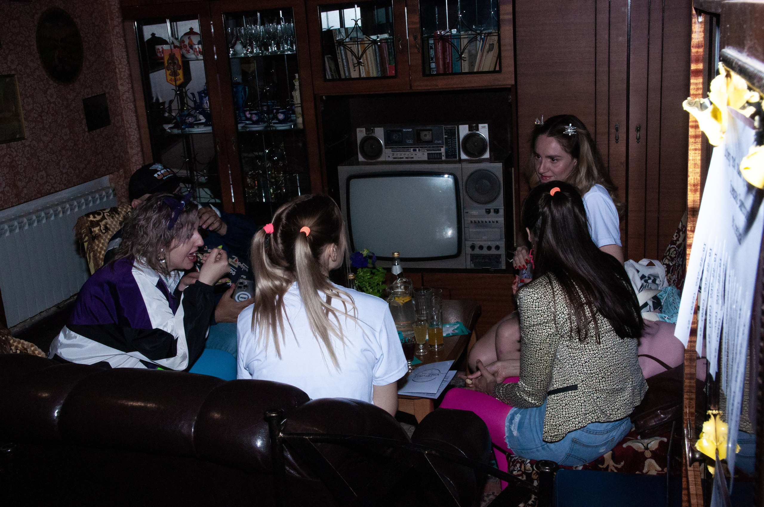 Вечеринка 90-тые. Фотограф Катя Щербина