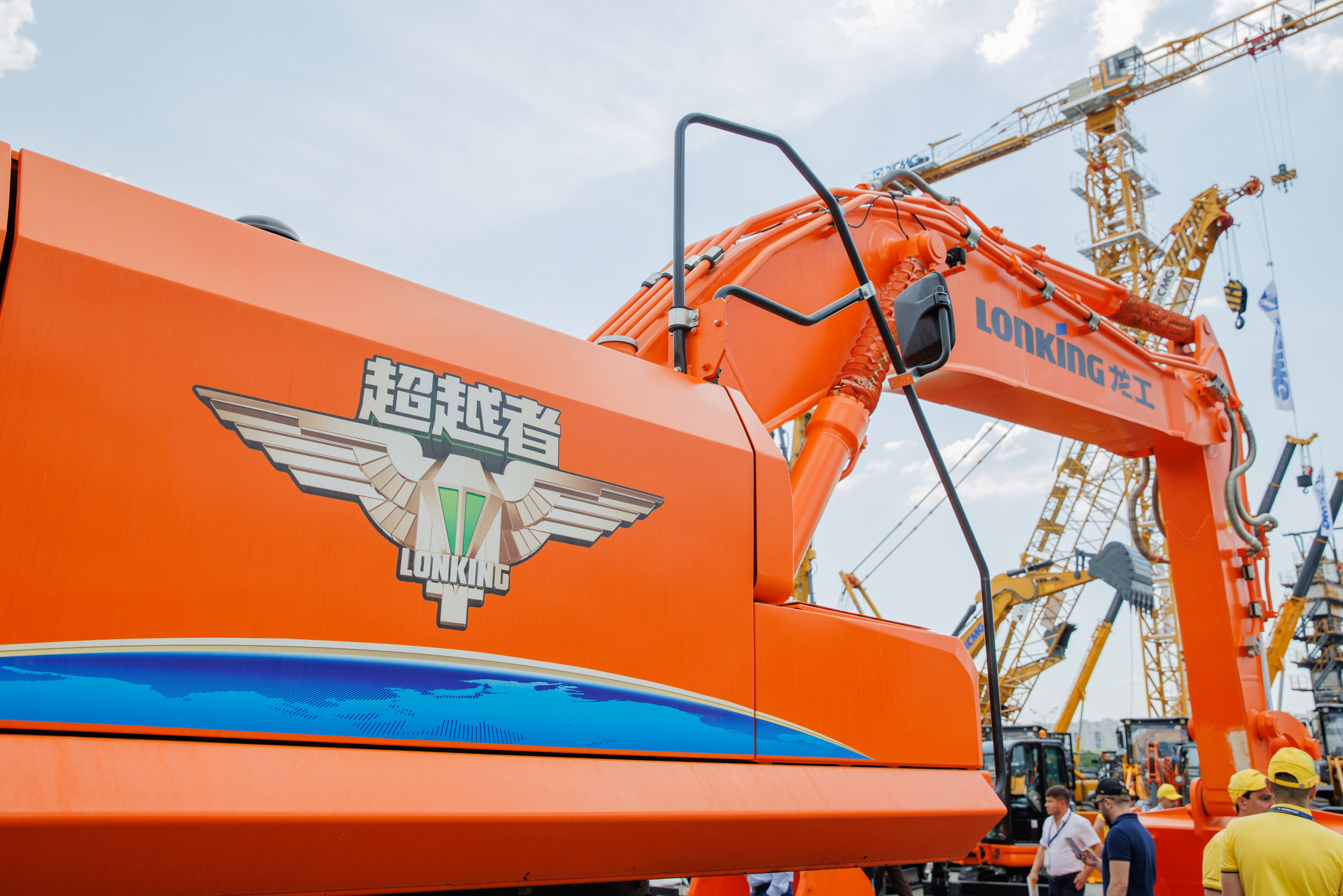 Выставка Спец. Техники. Фотограф Москва Шептаев Артём