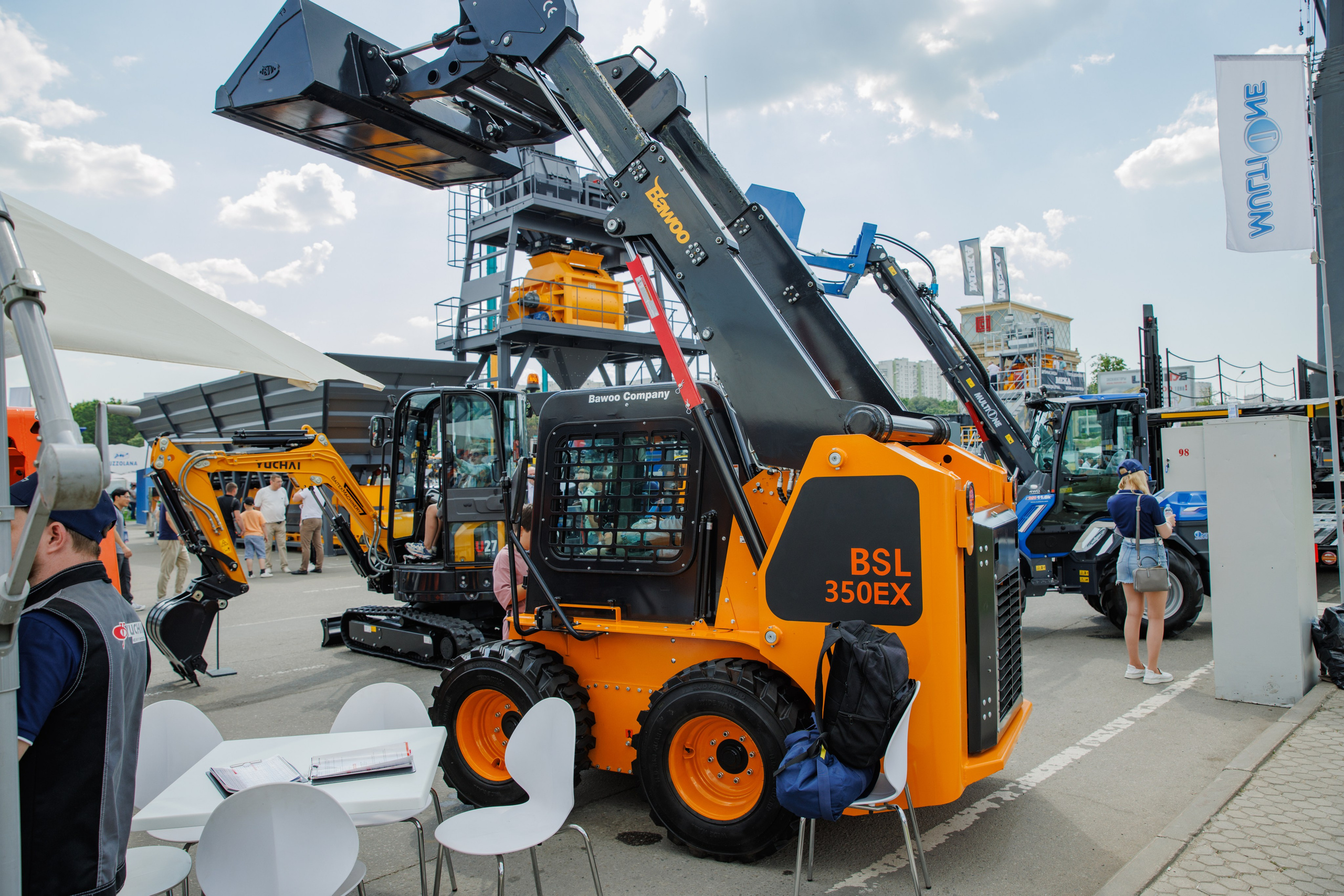 Выставка Спец. Техники. Фотограф Москва Шептаев Артём