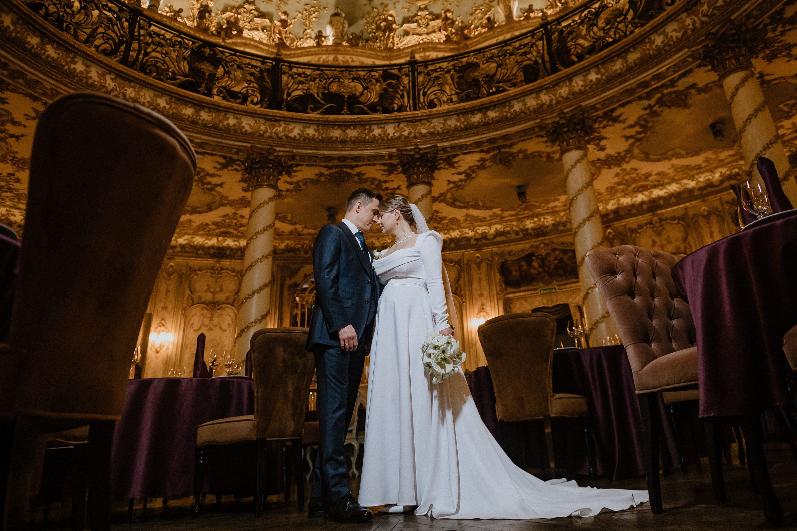 Свадебная фотосессия в ресторане Турандот