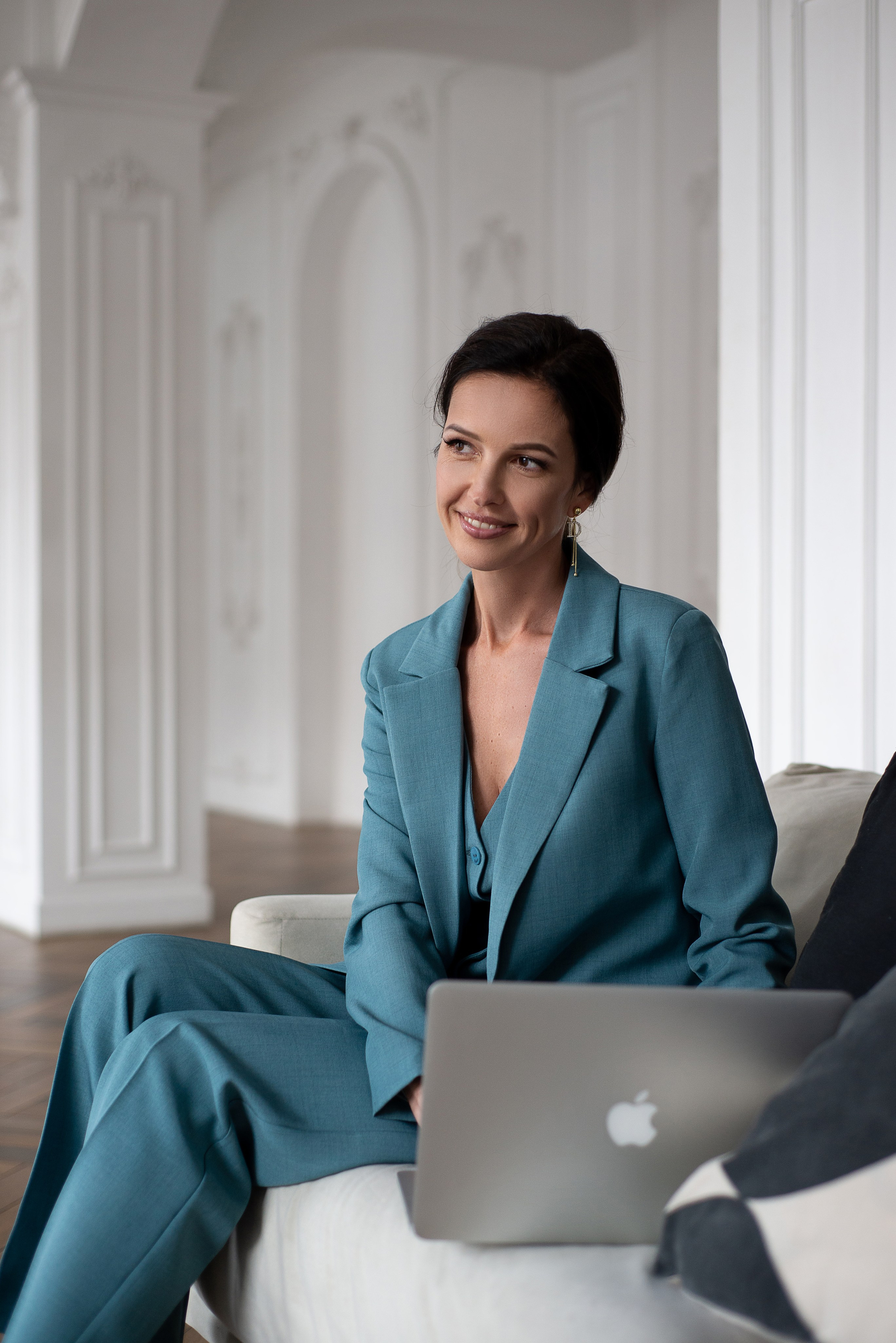 Фотосессия для контента, съемка для соцсетей, фотосессия со стилистом. Женский фотограф Санкт-Петербург Александра Колий