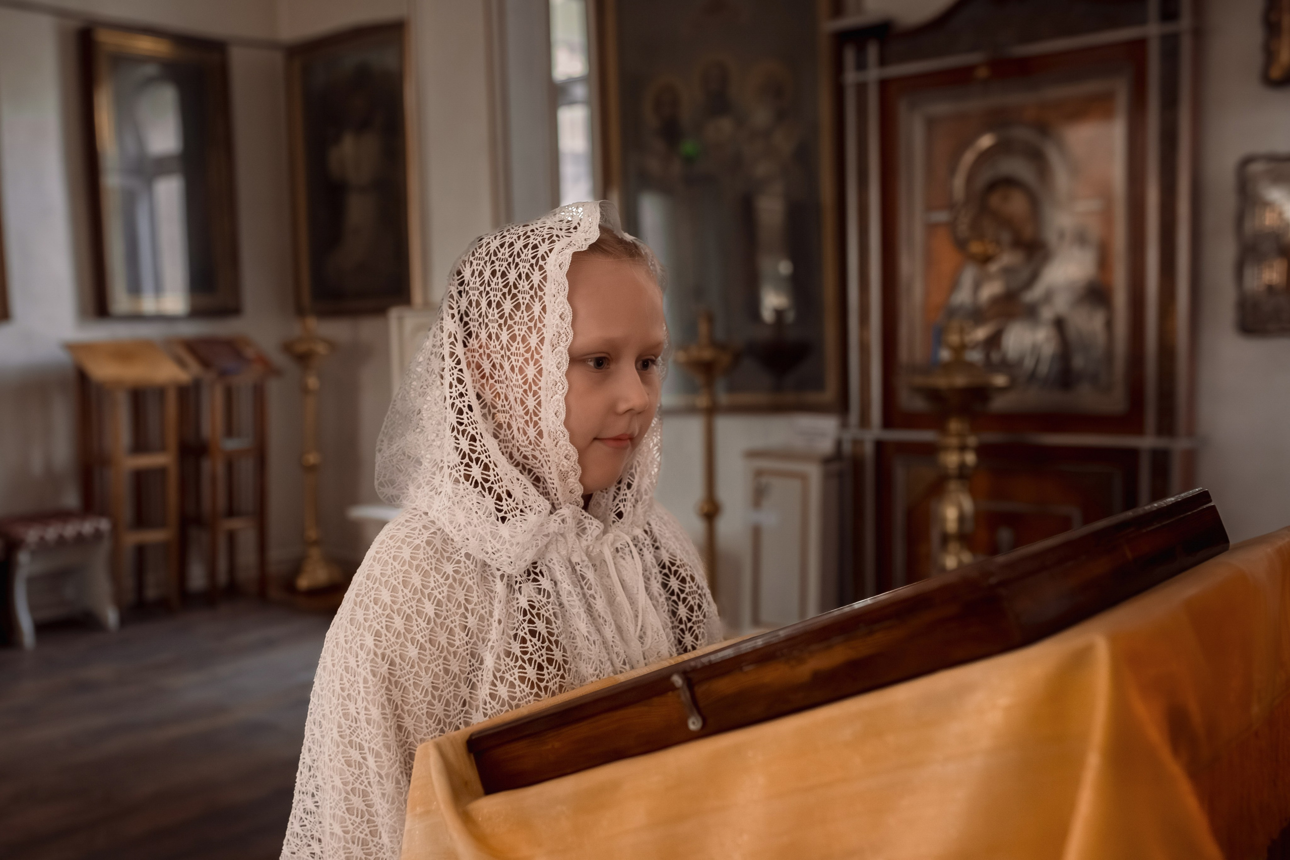 Крещение сестрёнок в храме священномученика Ермогена. Фотограф на Крещение и Венчание в Ташкенте