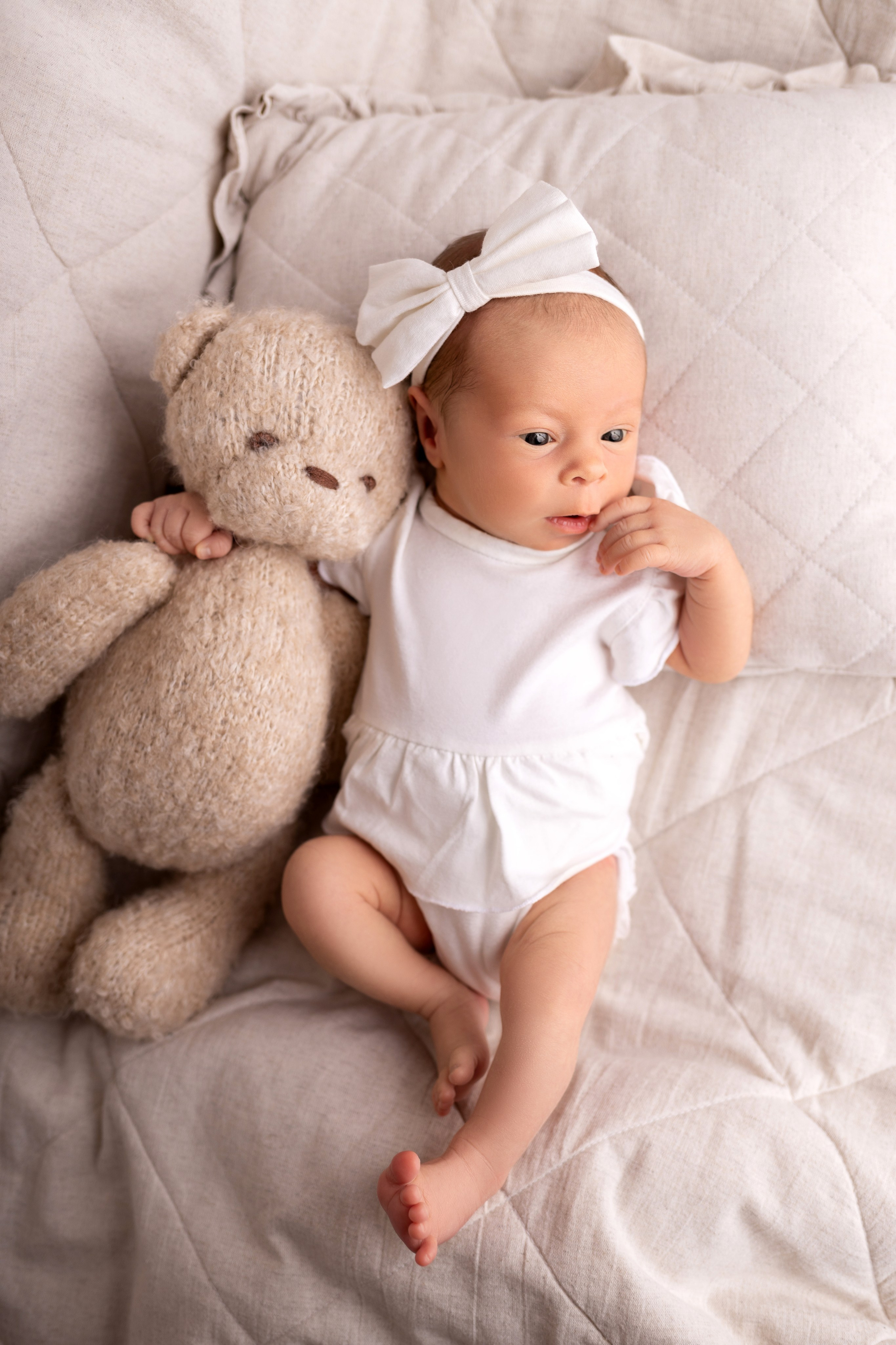 Newborn съемка в стиле Лайф. Фотограф новорожденных малышей в Омске и Омской области Эльвира Камаева