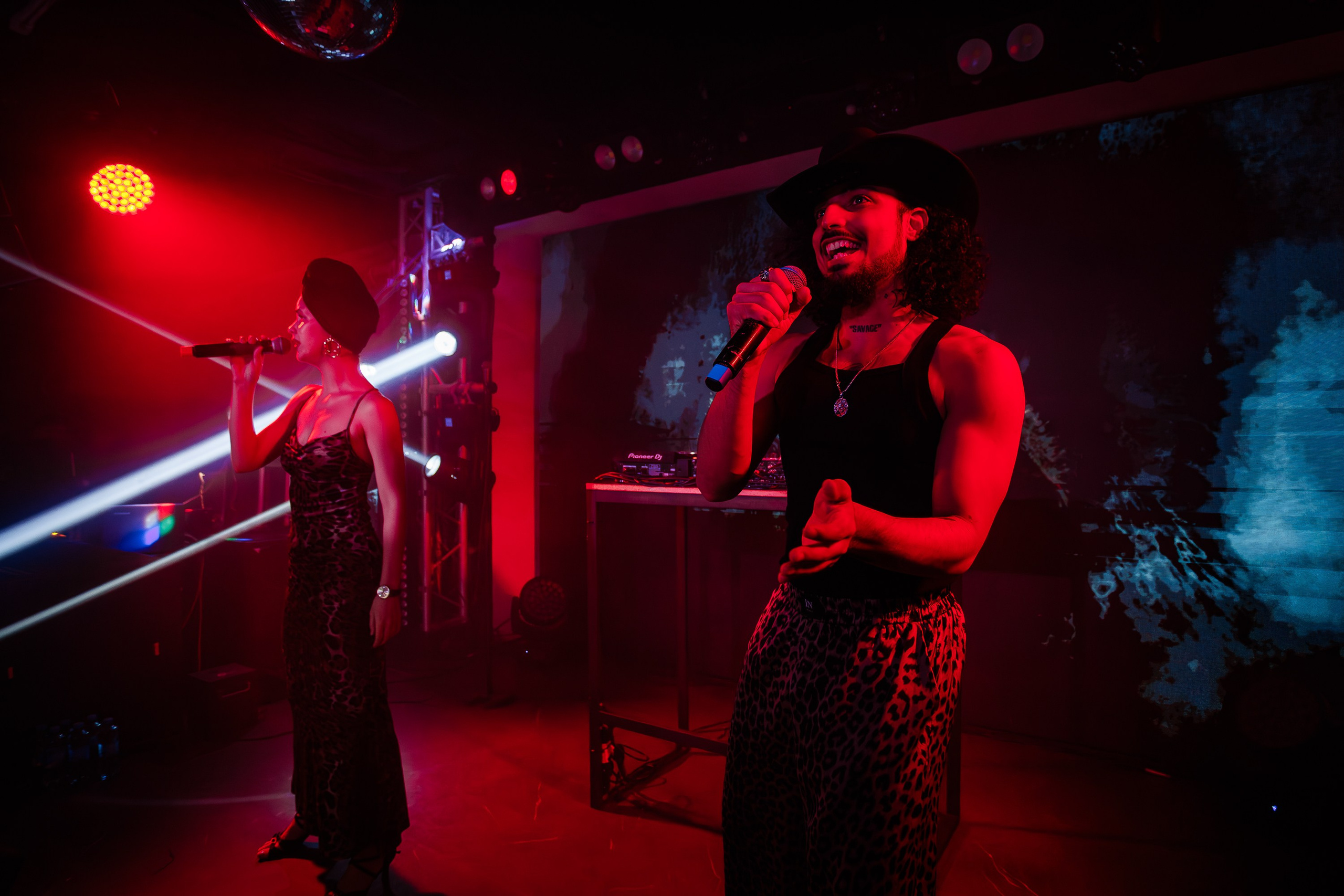 «КРАВЦ"_Чайка на пляже_Ялта_27.08.2025 г. Аминов Руслан | Фотограф