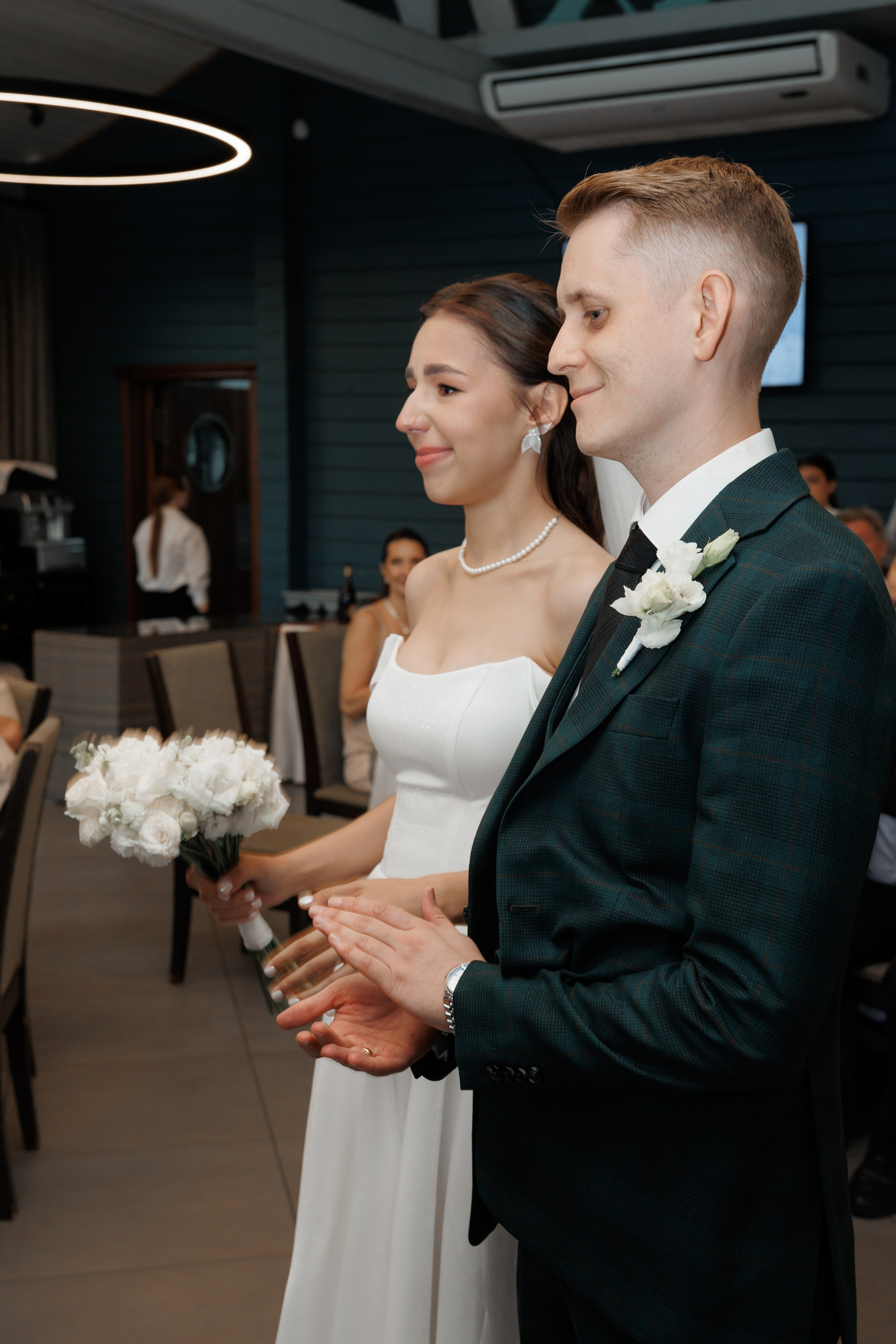 Регистрация в отеле Fish Point, ЗАГС Бутово, прогулка в Остафьево. Свадебный и репортажный фотограф (Москва, Королев и другие)