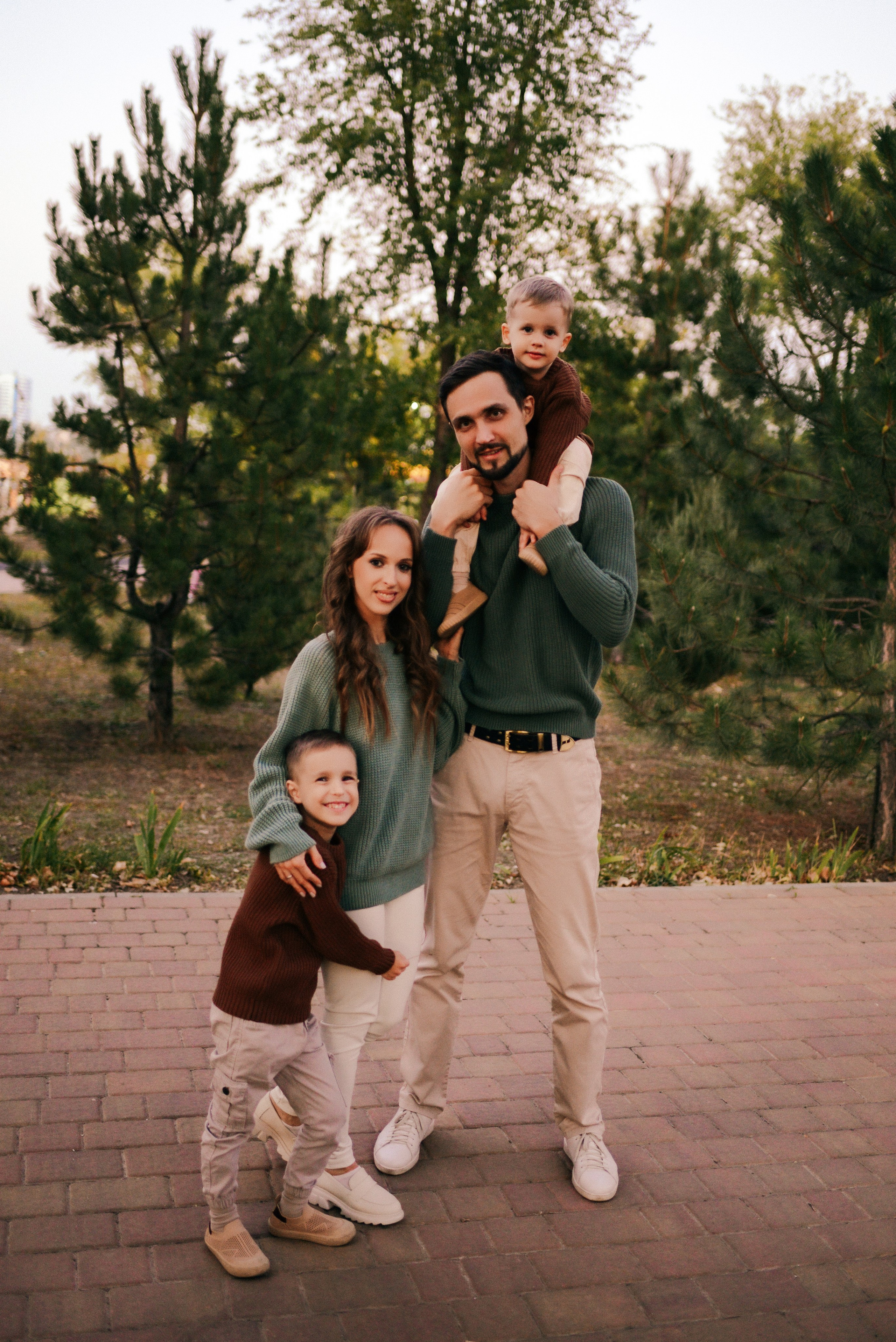 Сентябрьским теплым вечером. Фотограф Ярута Оксана / Ростов-на-Дону